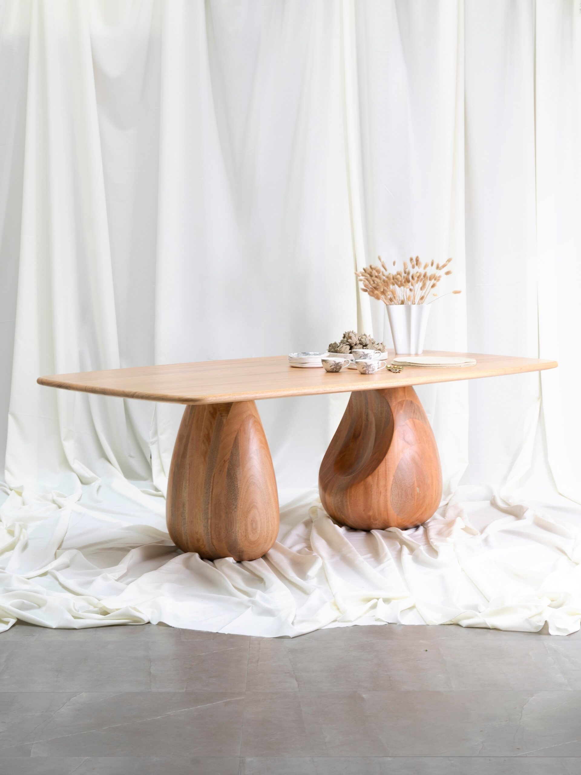 Mar Dining Table by Laluz 3