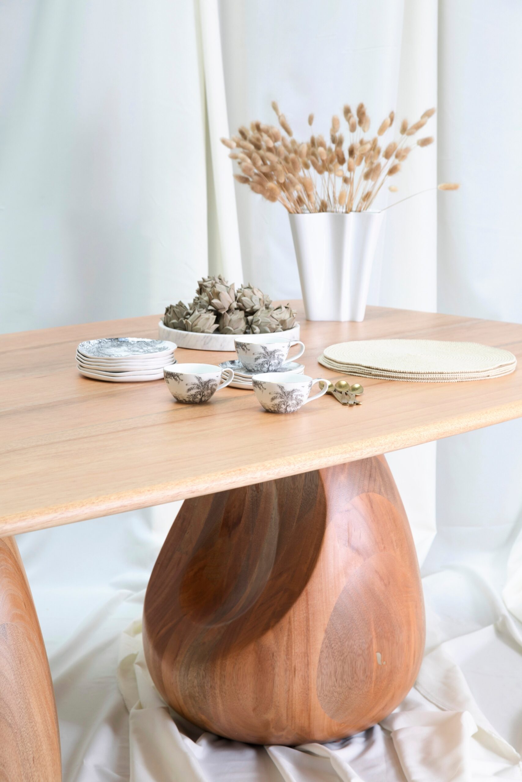 Mar Dining Table by Laluz 5