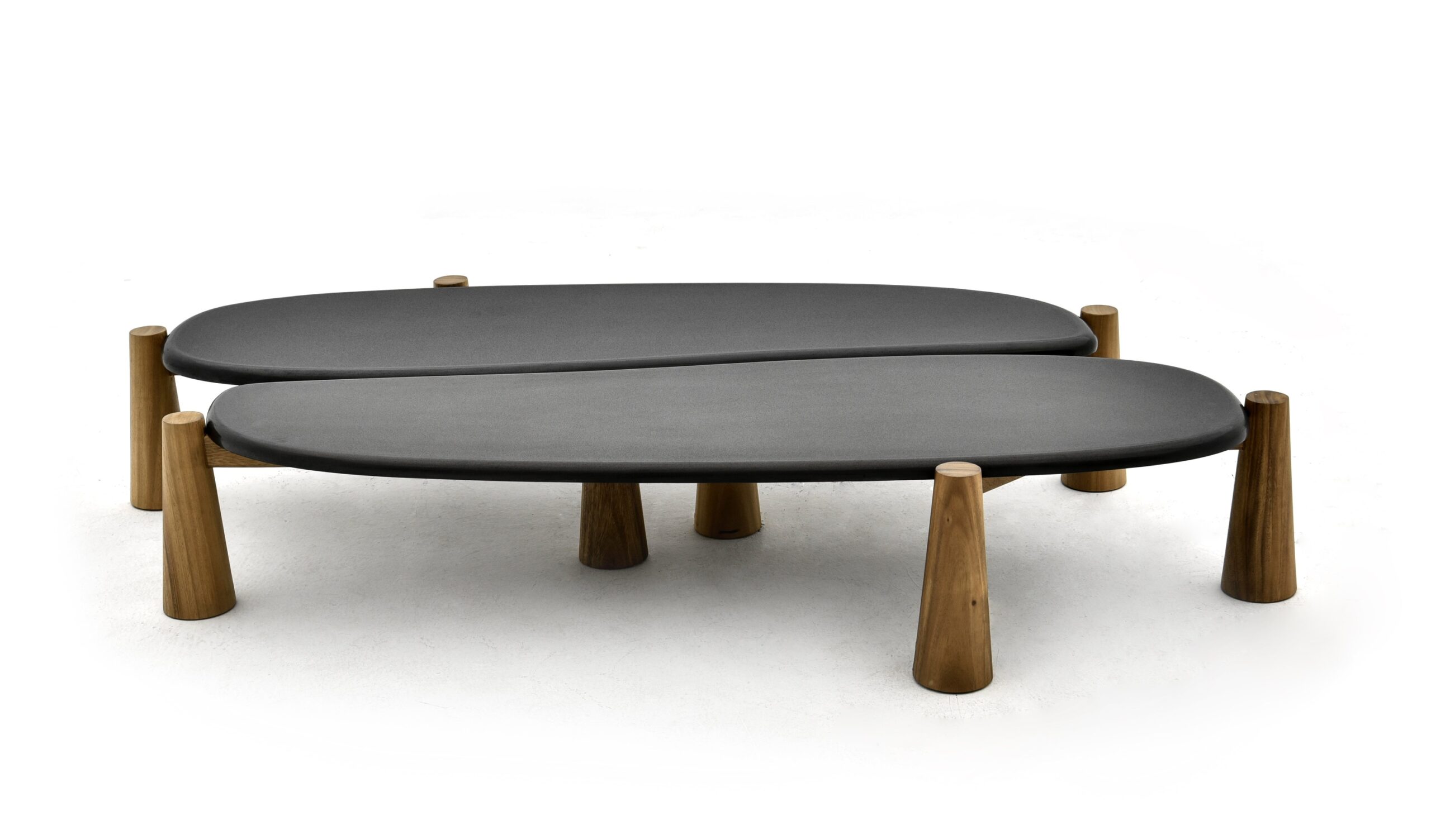 Taonga Sofa Table by DAaZ 5