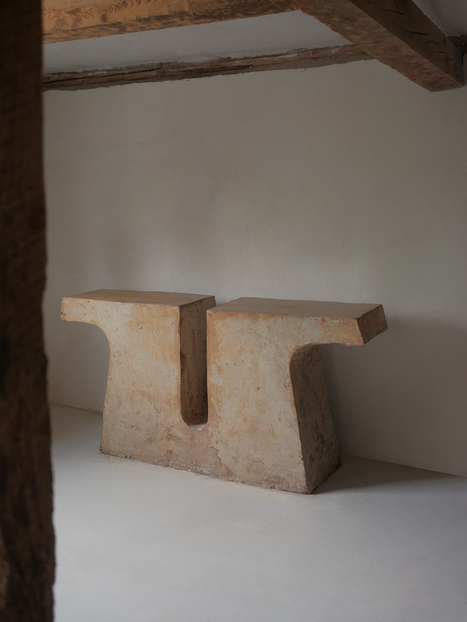 Munk, Unique Console in Hemp Crete by Lucas Tyra Morten 9