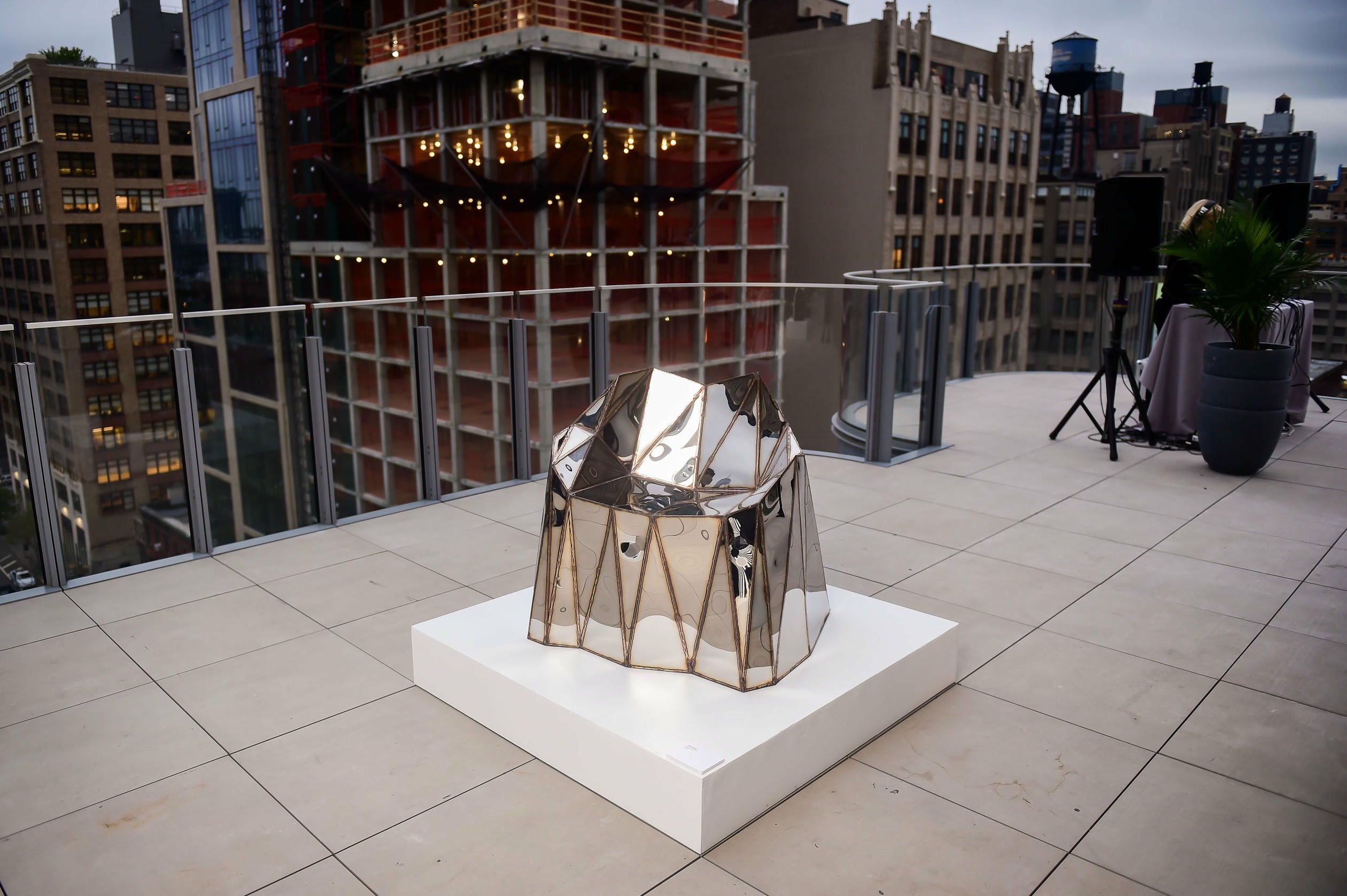 Fernando Chair Closed Sides in Mirror Polished Stainless Steel by Julian Mayor 5