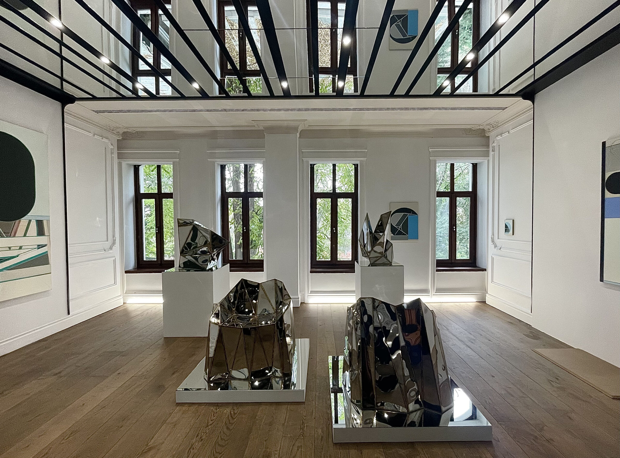 Fernando Chair Closed Sides in Mirror Polished Stainless Steel by Julian Mayor 8
