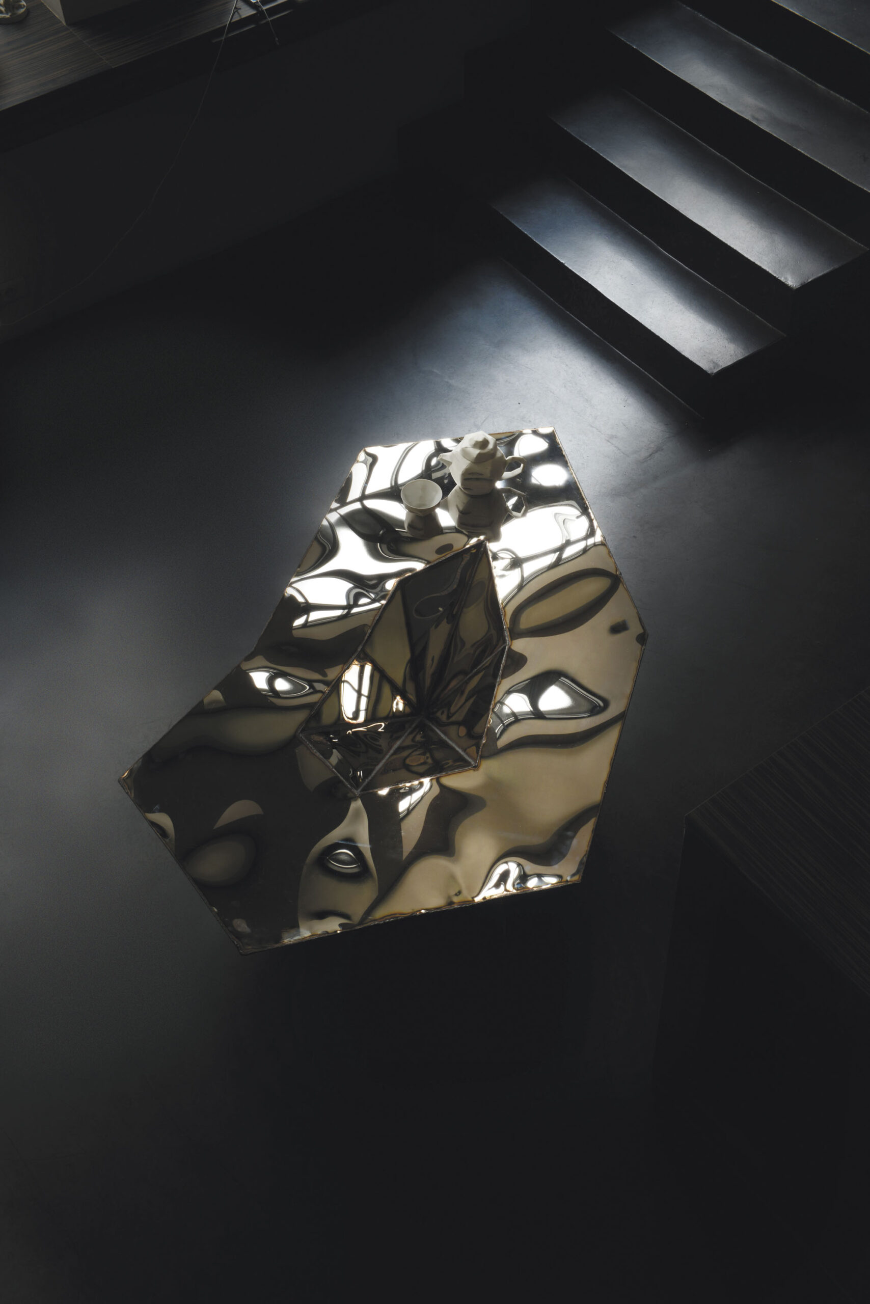 Lunar Table in Welded Mirror Polished Stainless Steel by Julian Mayor 22