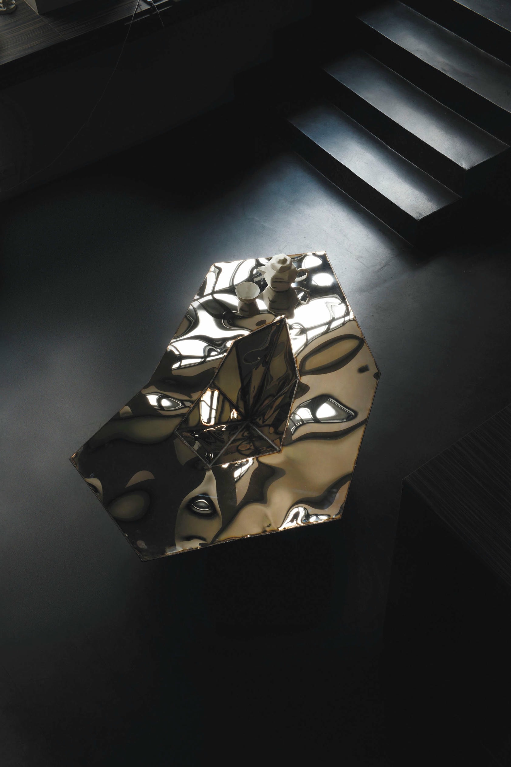 Lunar Table in Welded Mirror Polished Stainless Steel by Julian Mayor 6