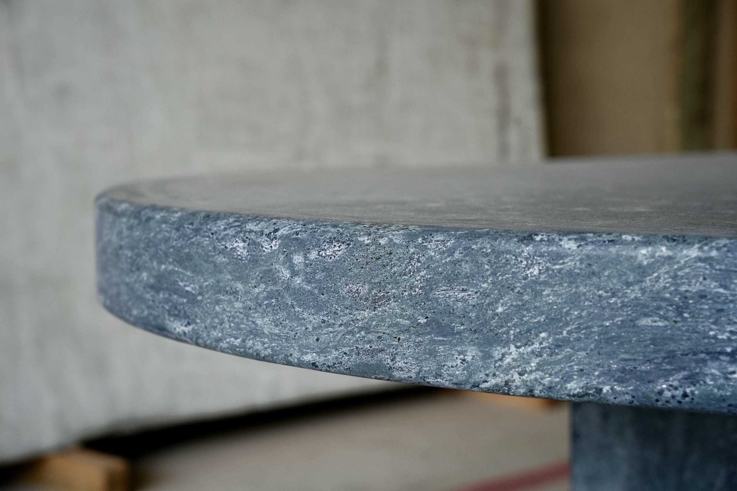 Soapstone Relevo Dining Table, Giorgio Bonaguro 4
