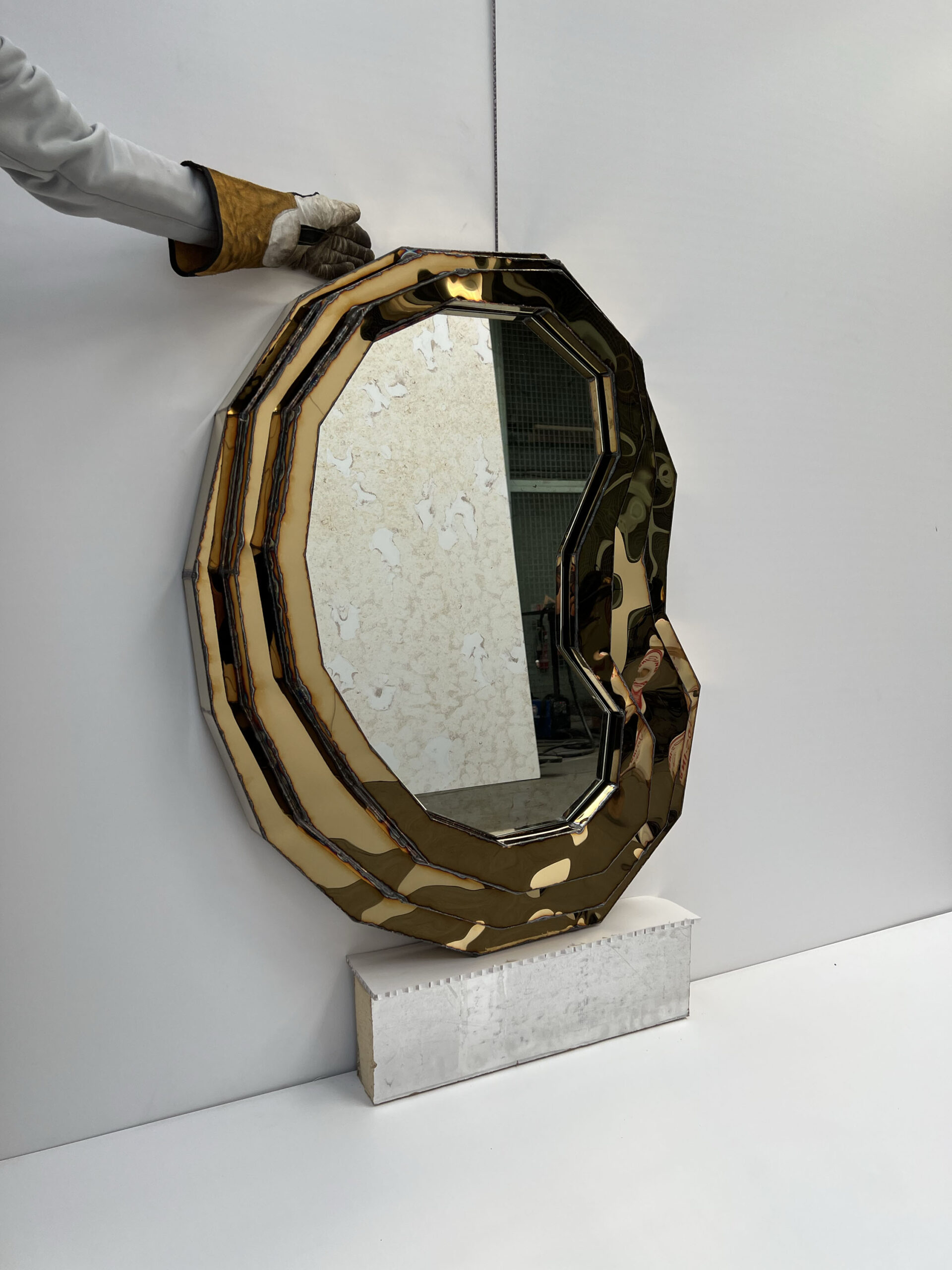 Steppe Mirror in Welded Mirror Polished Stainless Steel by Julian Mayor 5