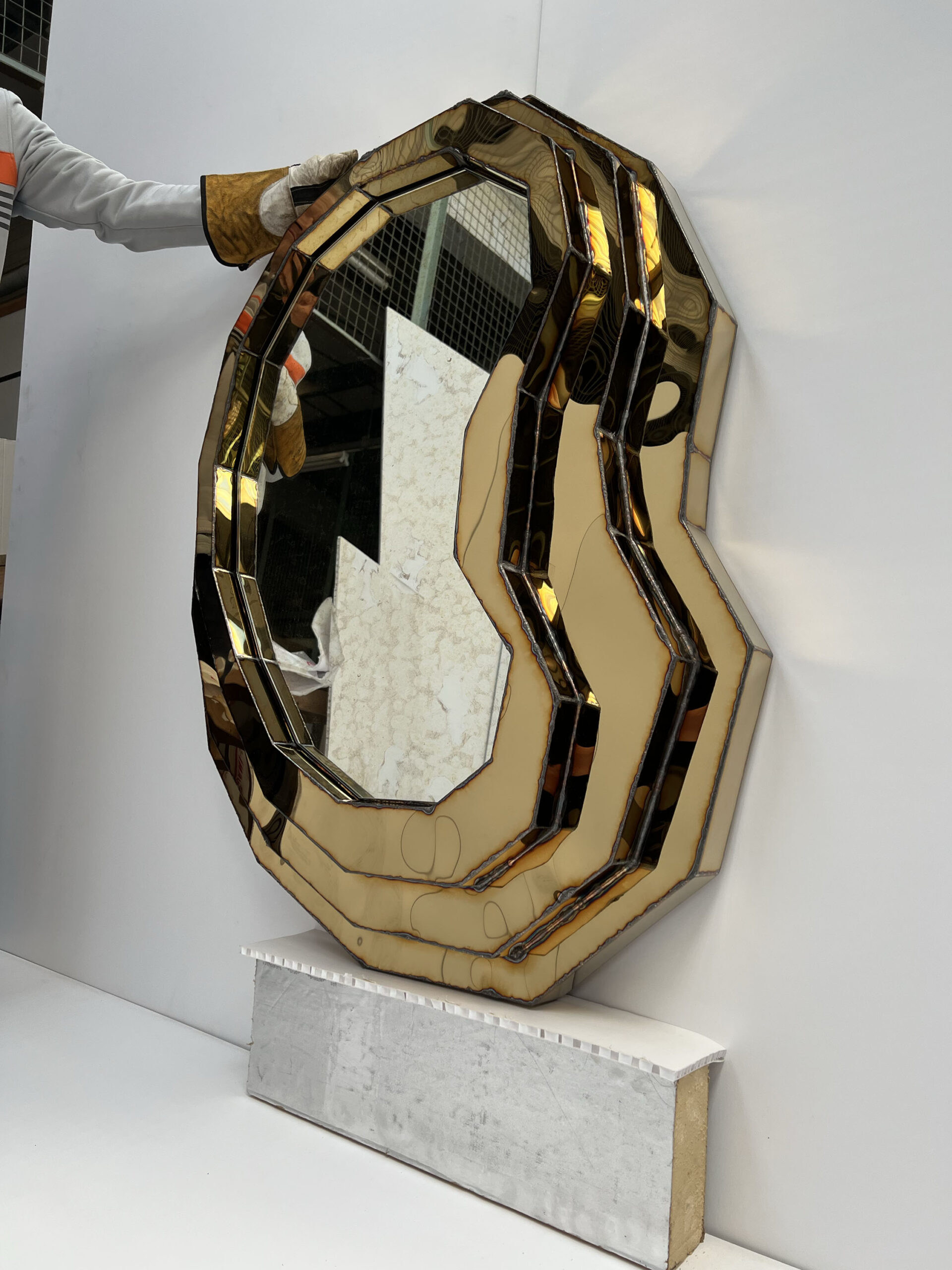Steppe Mirror in Welded Mirror Polished Stainless Steel by Julian Mayor 7