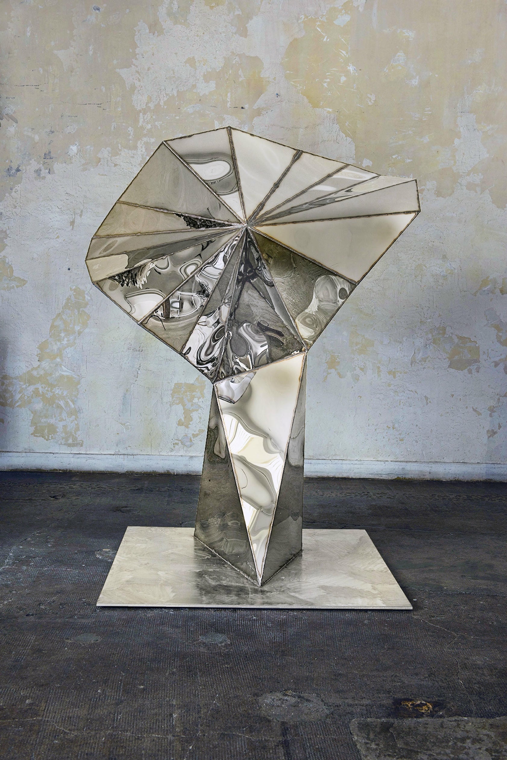 Transmission Sculpture in Welded Mirror Polished Stainless Steel by Julian Mayor 2