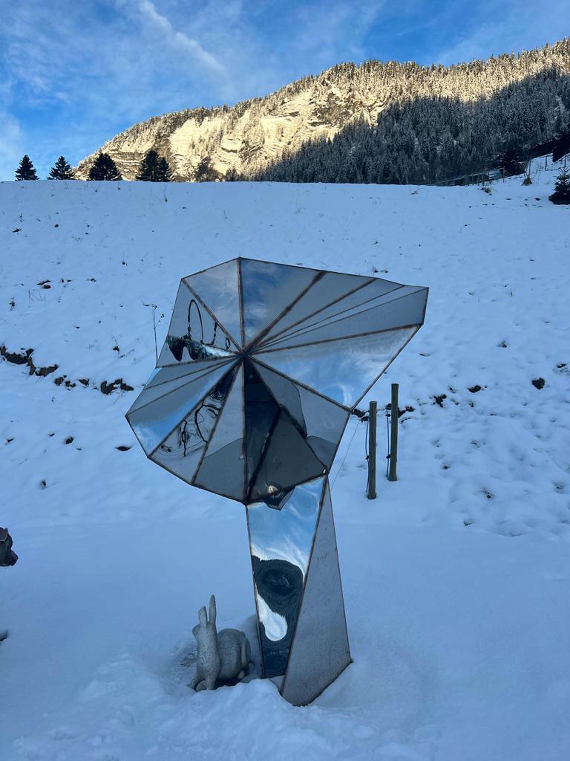 Transmission Sculpture in Welded Mirror Polished Stainless Steel by Julian Mayor 3