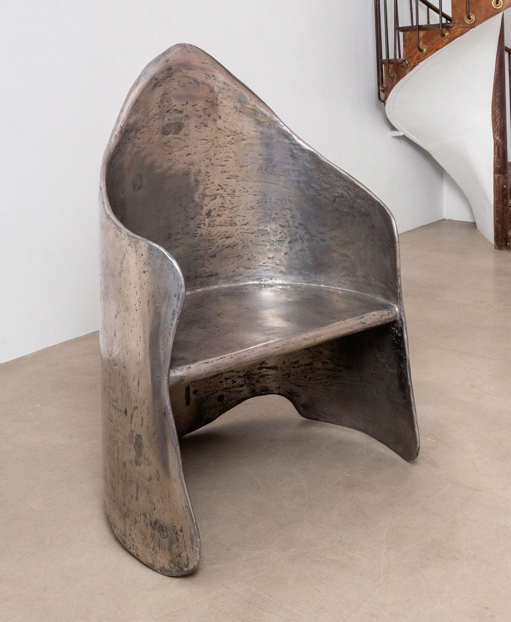 Amaia Chair in Aluminium Brass Mixed Resine on Inox by Atelier Ellery 3