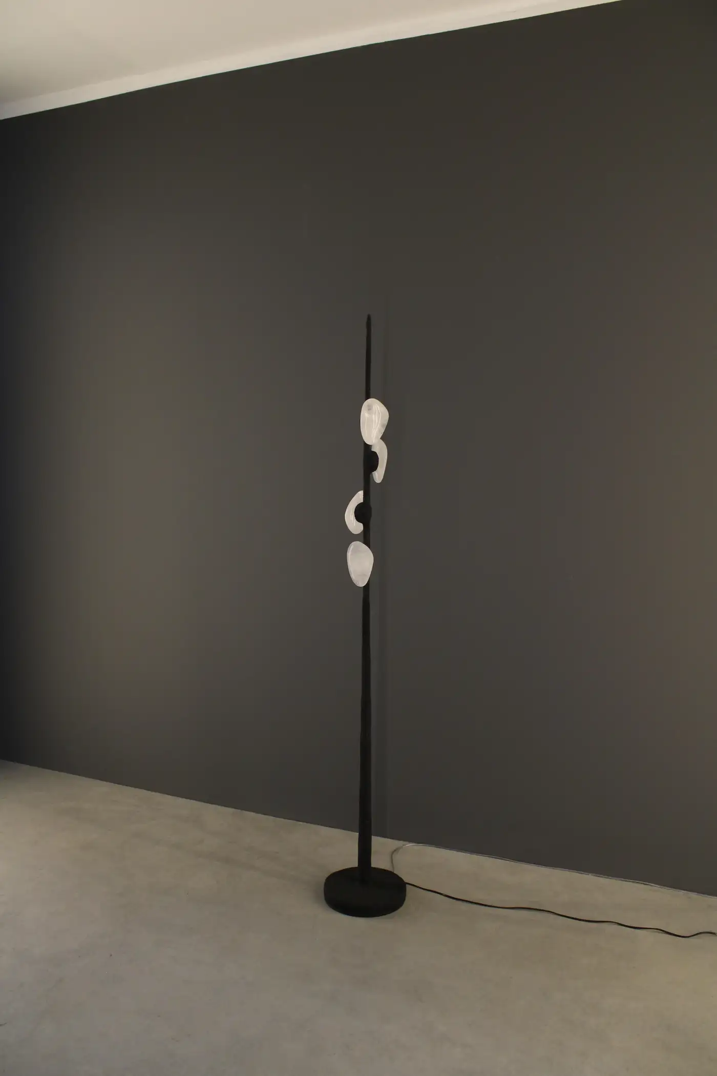 Delphi Floor Lamp by Aver 2