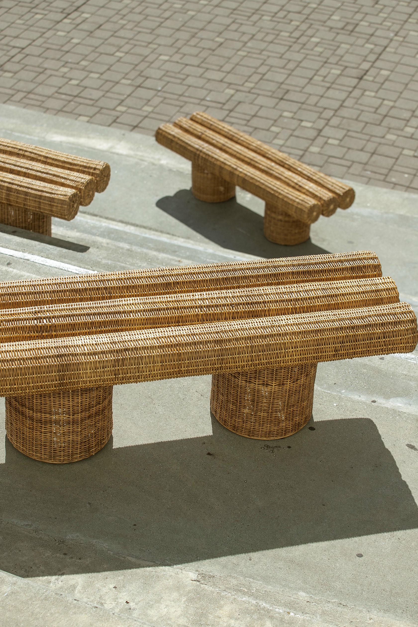 Ibuju 02 Medium Bench in Colombian Woven Yaré Natural Fiber by Fango Studio 11