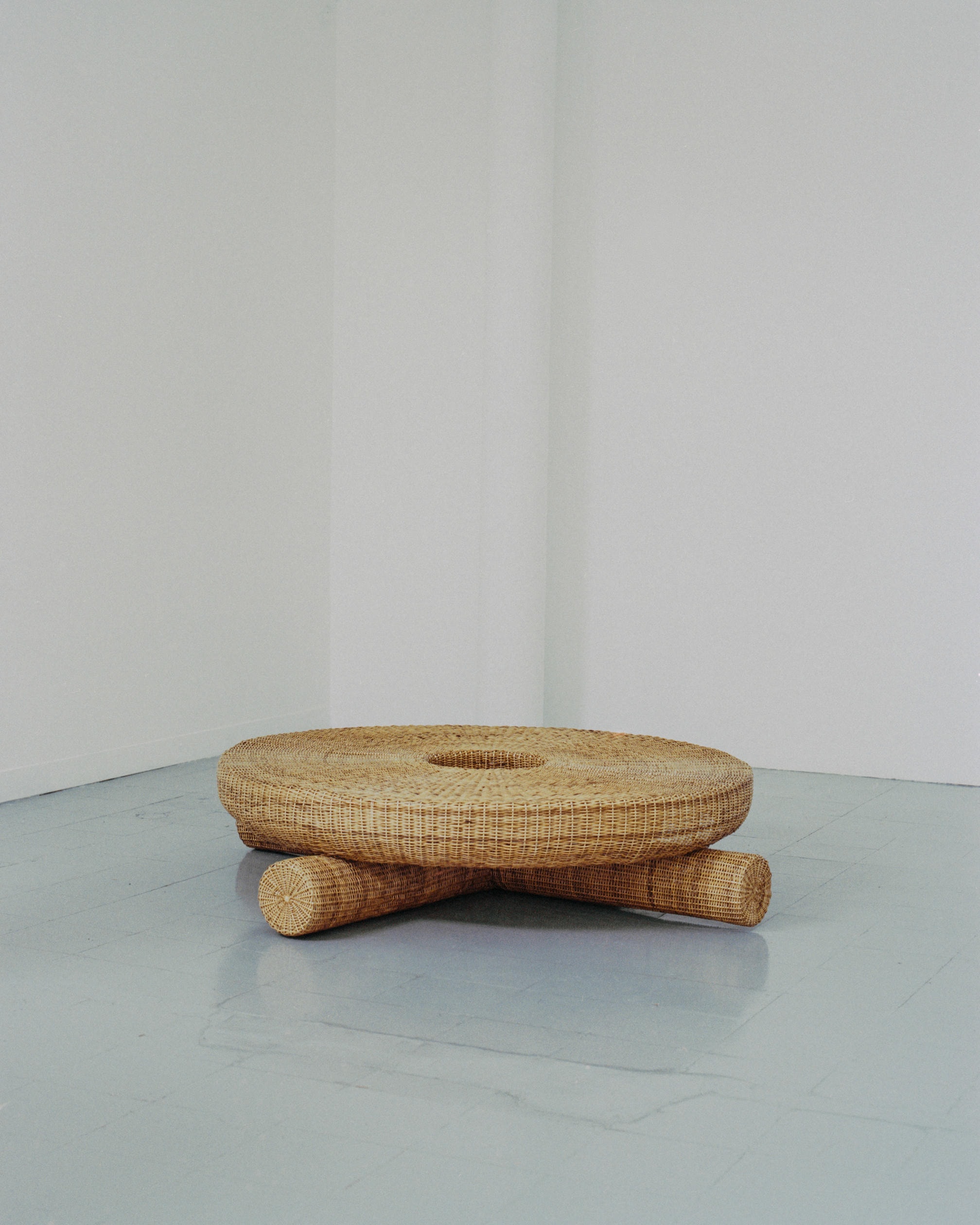 Round Low Coffee Table in Colombian Woven Yaré Natural Fiber by Fango Studio 2