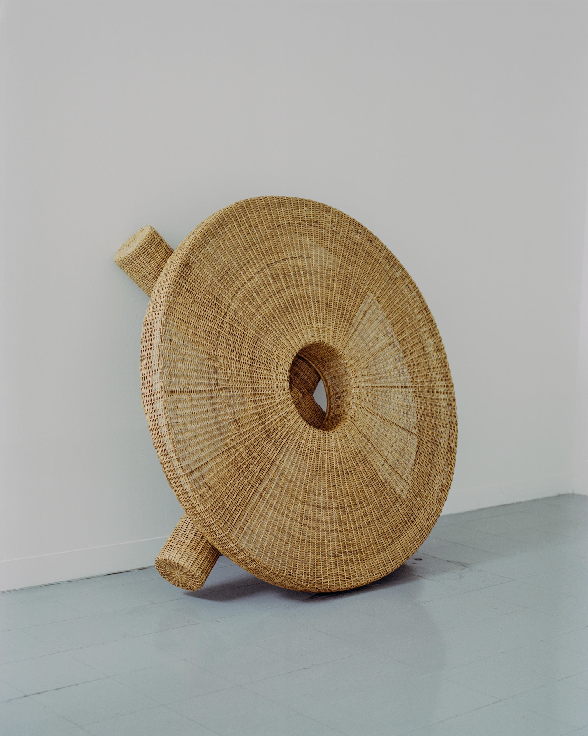 Round Low Coffee Table in Colombian Woven Yaré Natural Fiber by Fango Studio 3