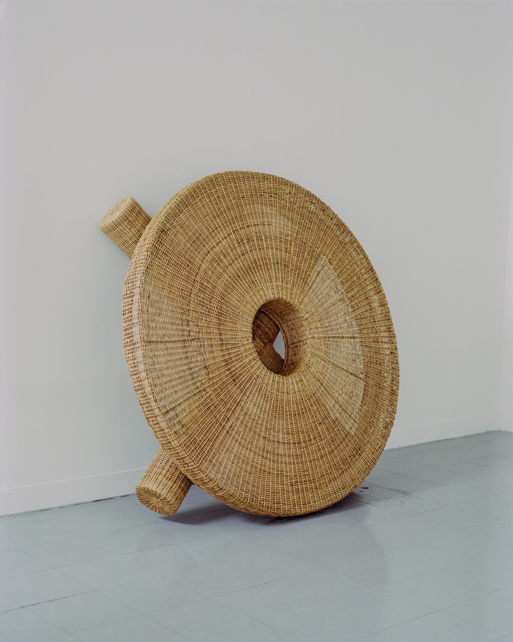 Round Low Coffee Table in Colombian Woven Yaré Natural Fiber by Fango Studio 3