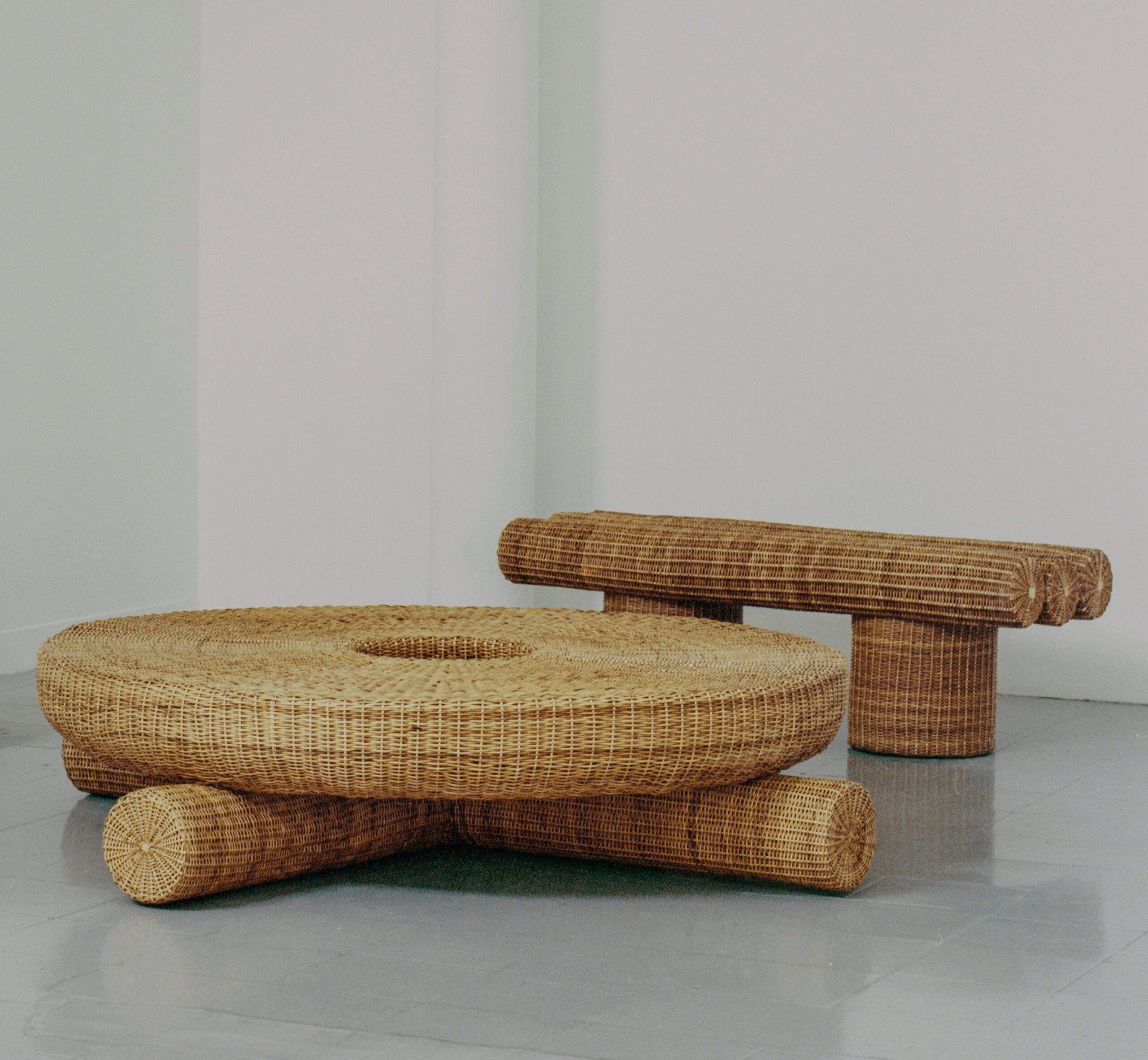 Round Low Coffee Table in Colombian Woven Yaré Natural Fiber by Fango Studio 4