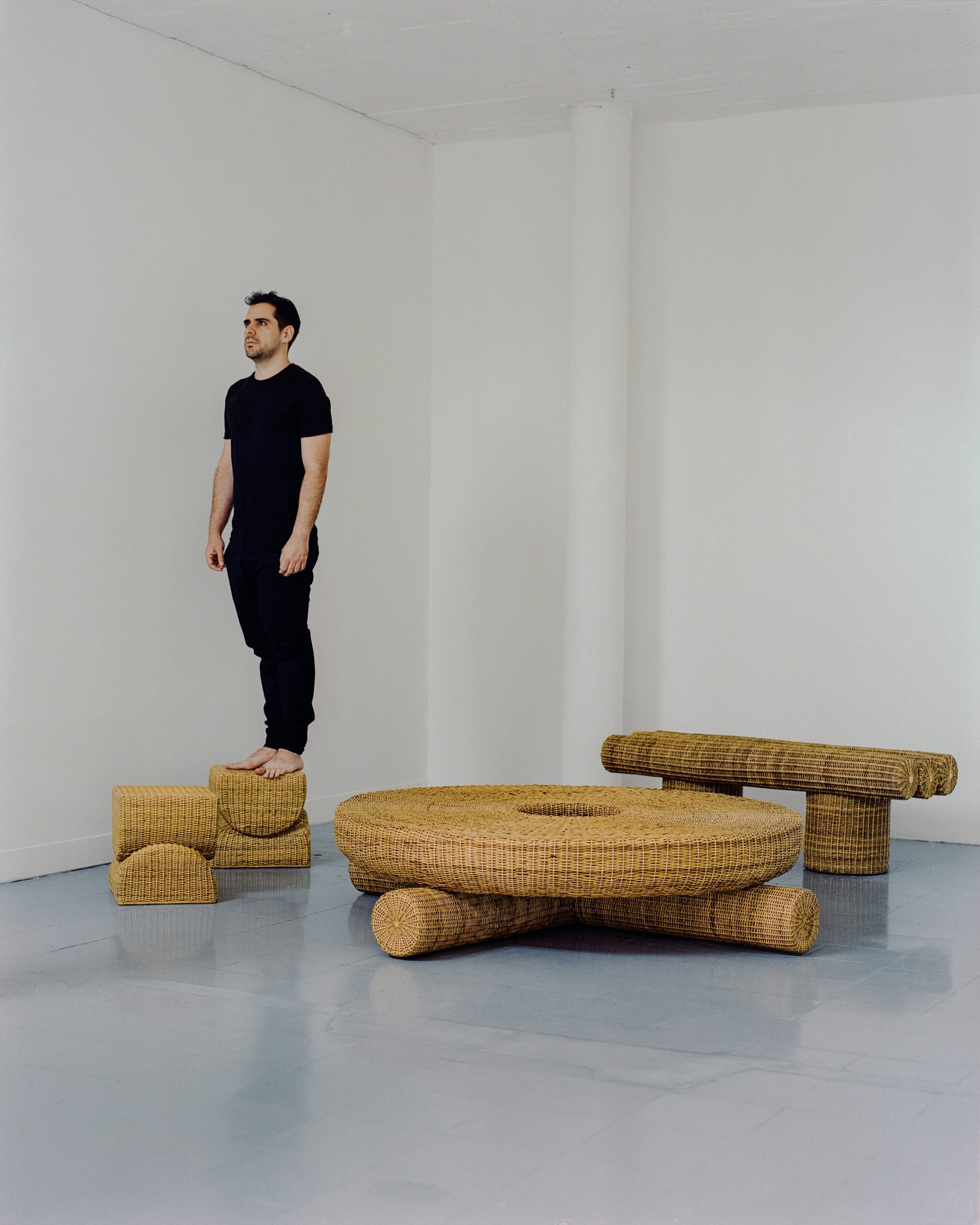 Round Low Coffee Table in Colombian Woven Yaré Natural Fiber by Fango Studio 6