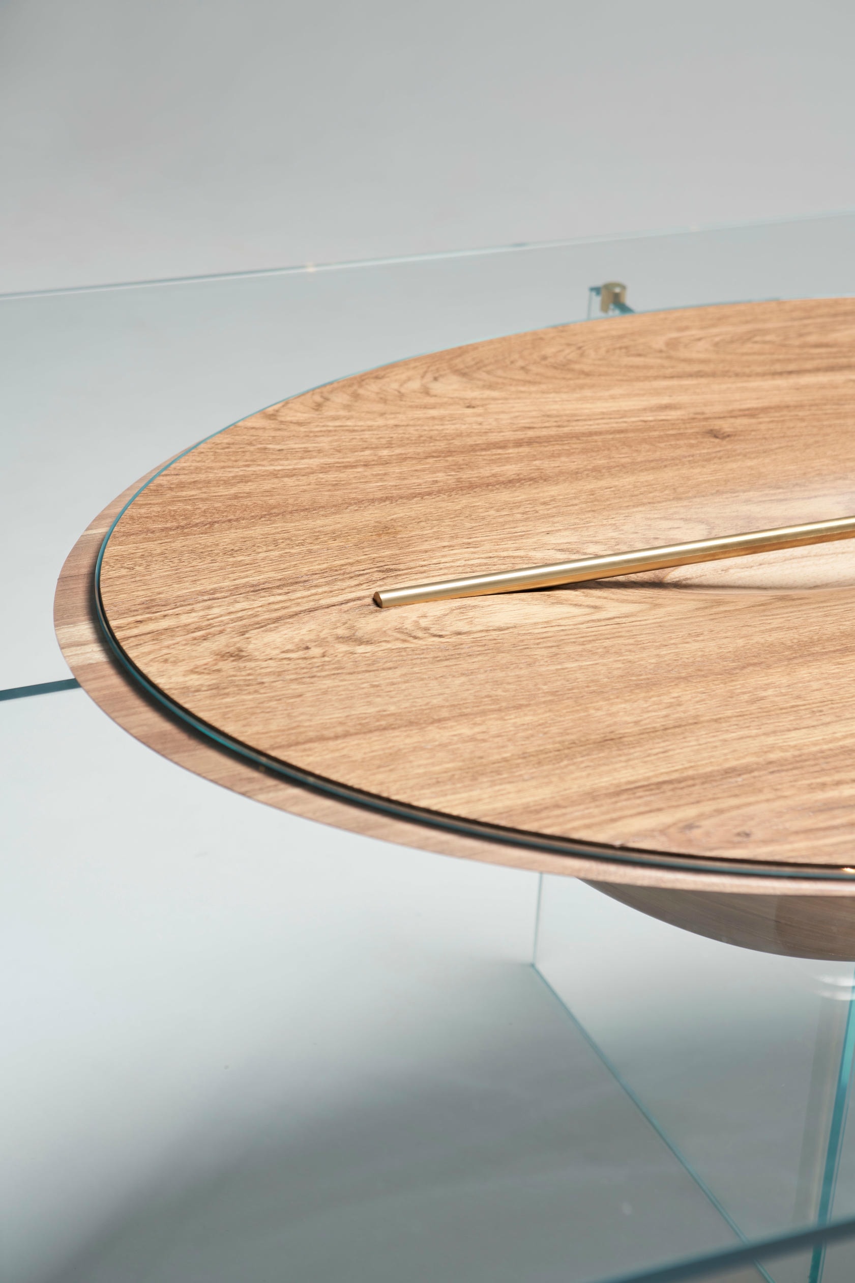 Wood and Glass Mesa Flutua by Atelier Andre Ferri 7