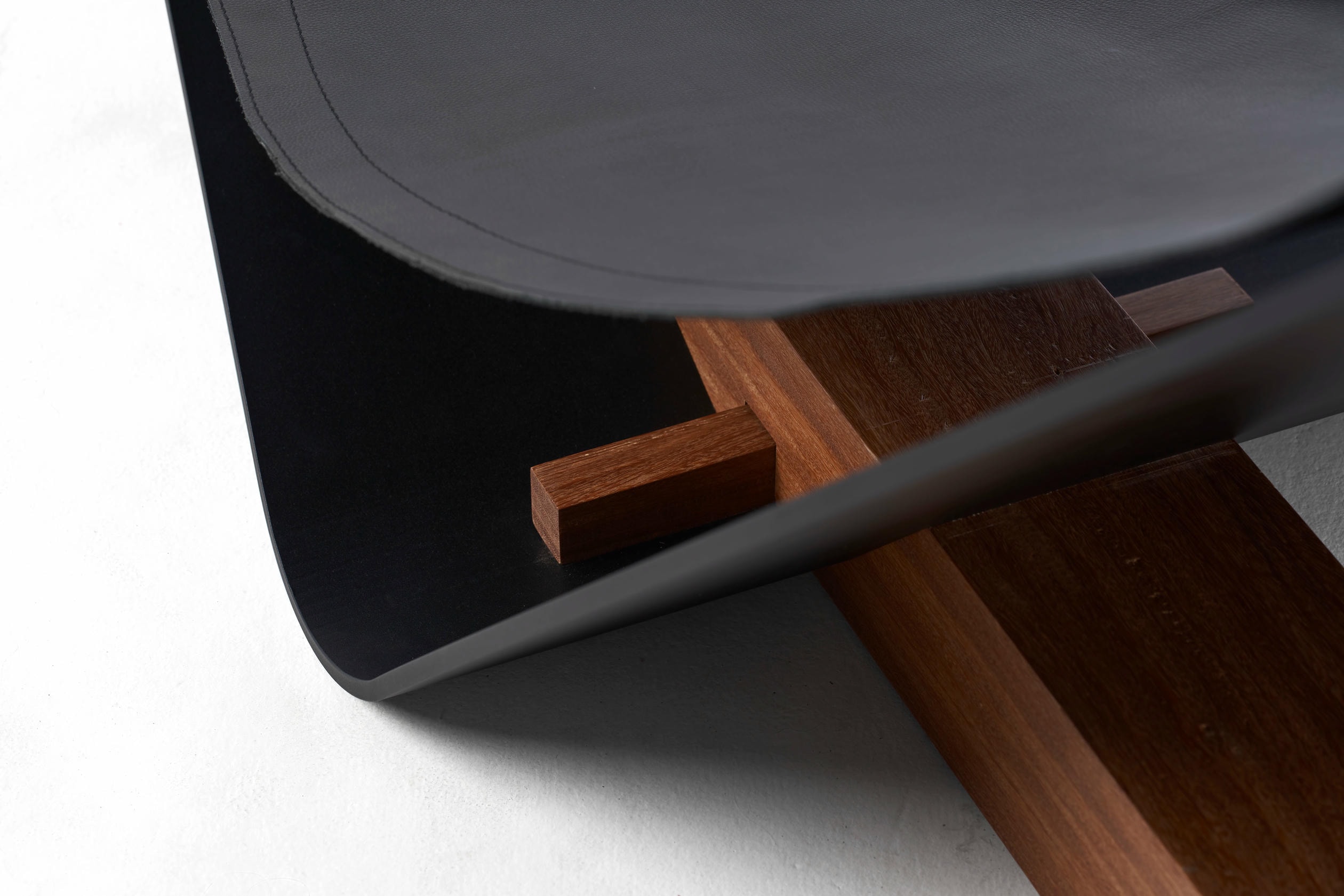 Wood and Steel Poltrona Rede by Atelier Andre Ferri 7