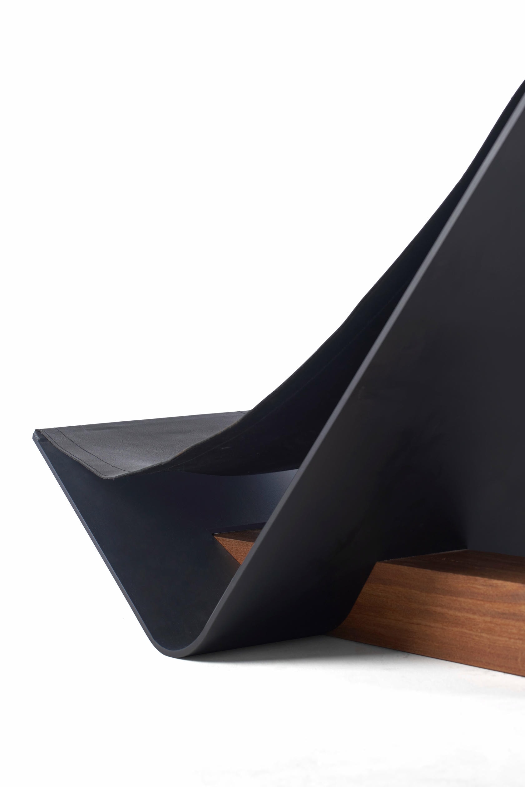 Wood and Steel Poltrona Rede by Atelier Andre Ferri 8