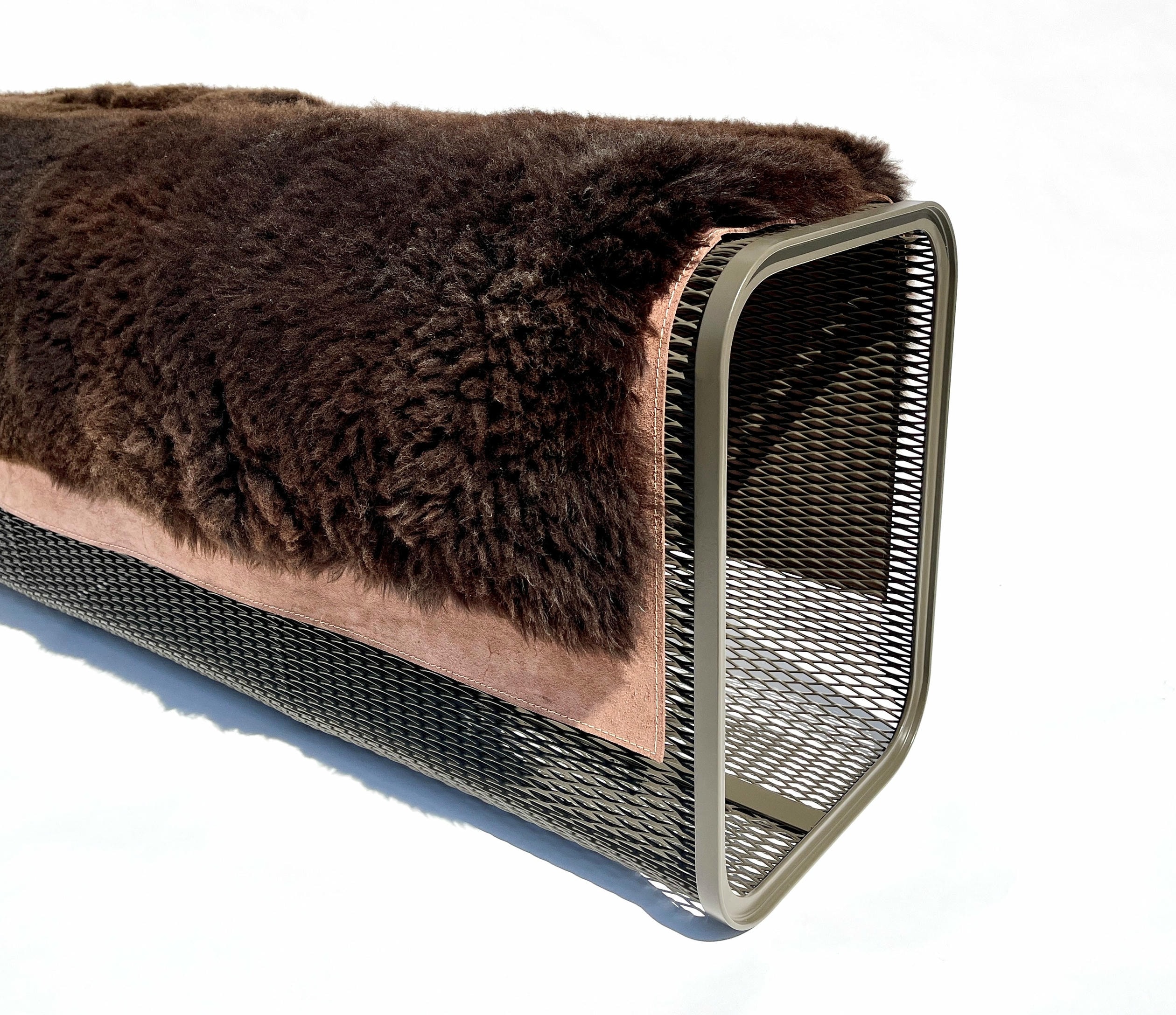 Caballito Blanco Small Bench in Leather Fabric by Oscar Maschera 9