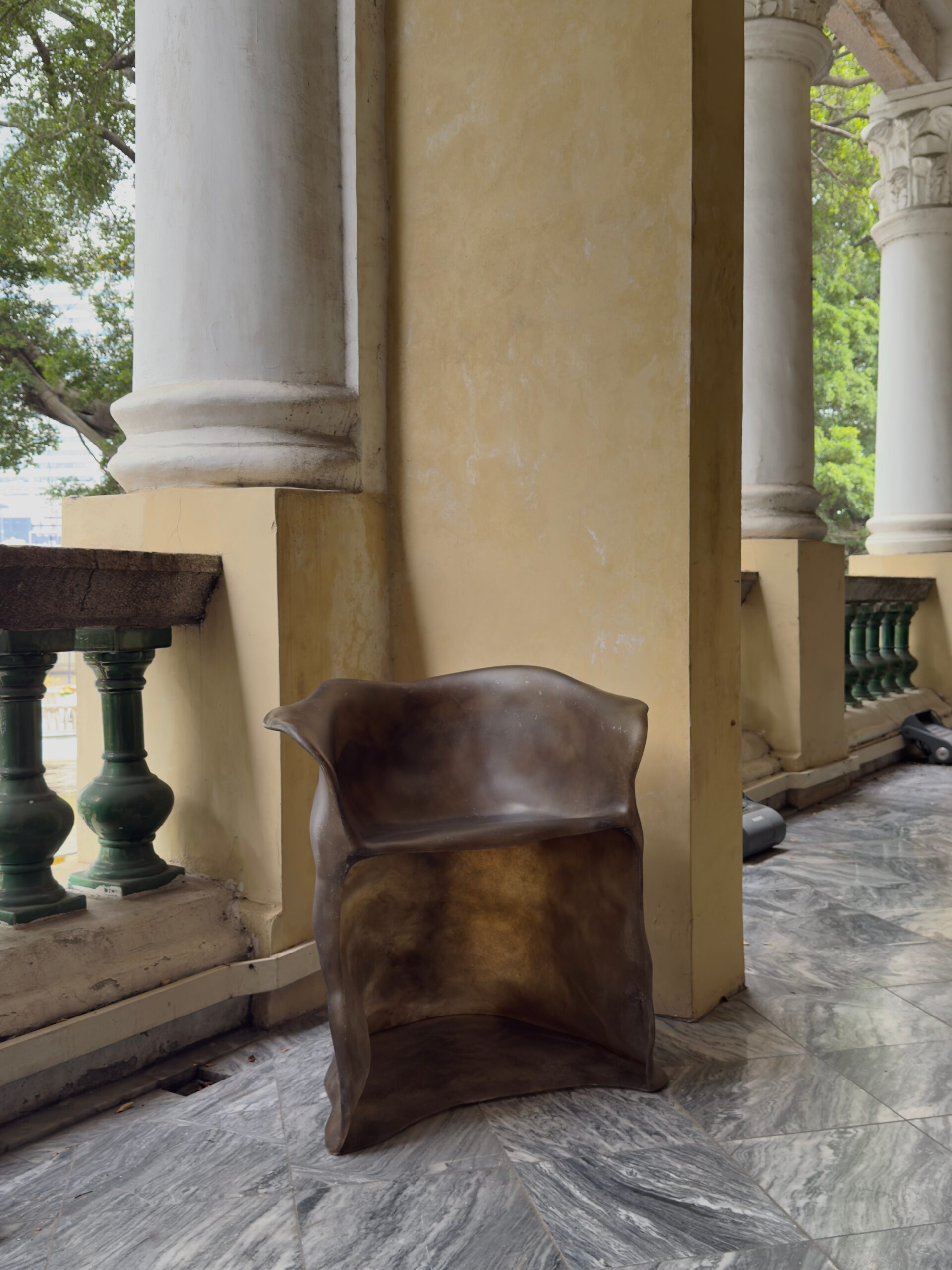 Moss Brown Formless Fiberglass Chair by kar 2