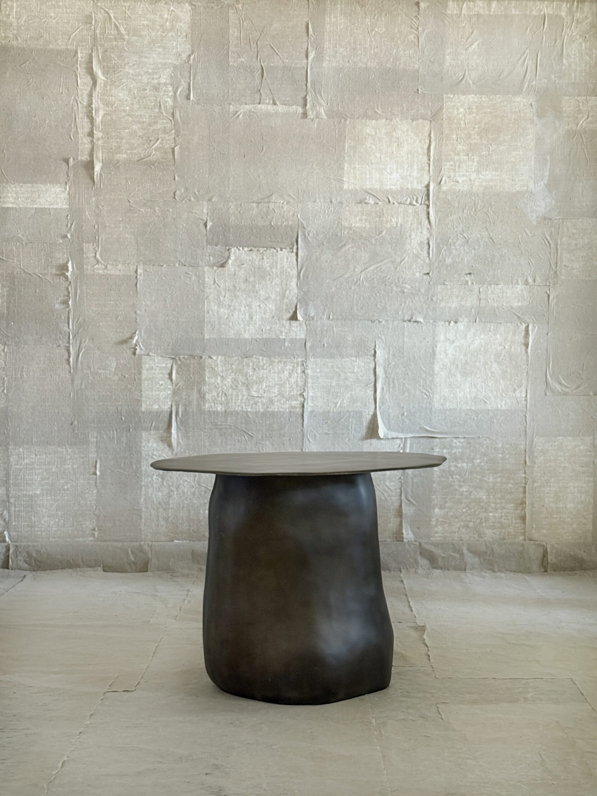 Moss Brown Formless Fiberglass Round Table by kar 3