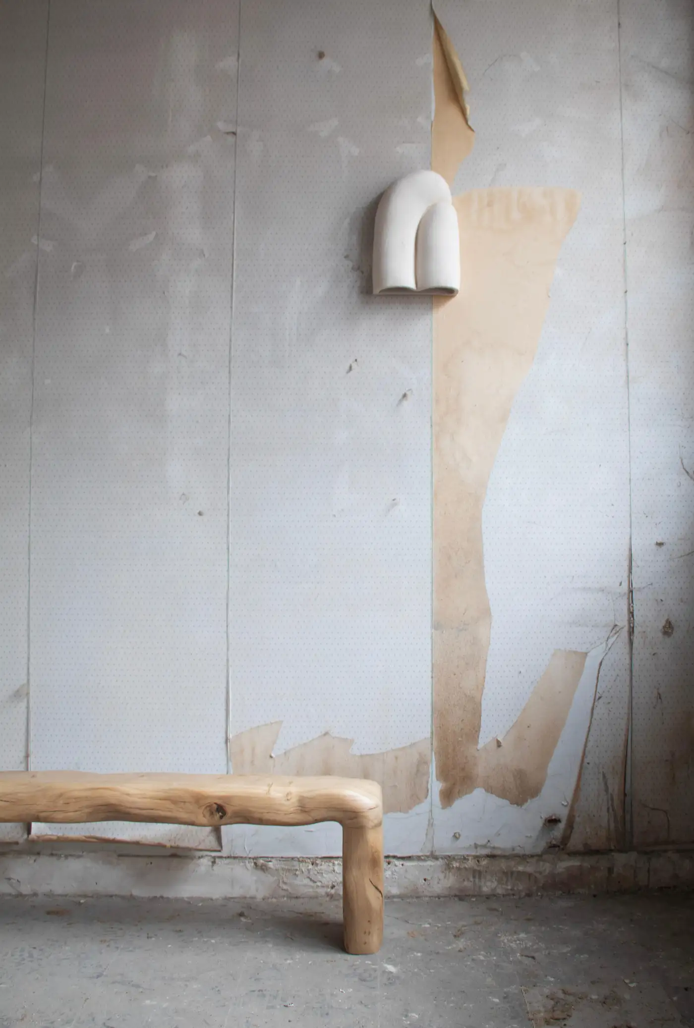 Naia Bench in Hand Carved Varnished French Oak by Alice Lahana Studio 10