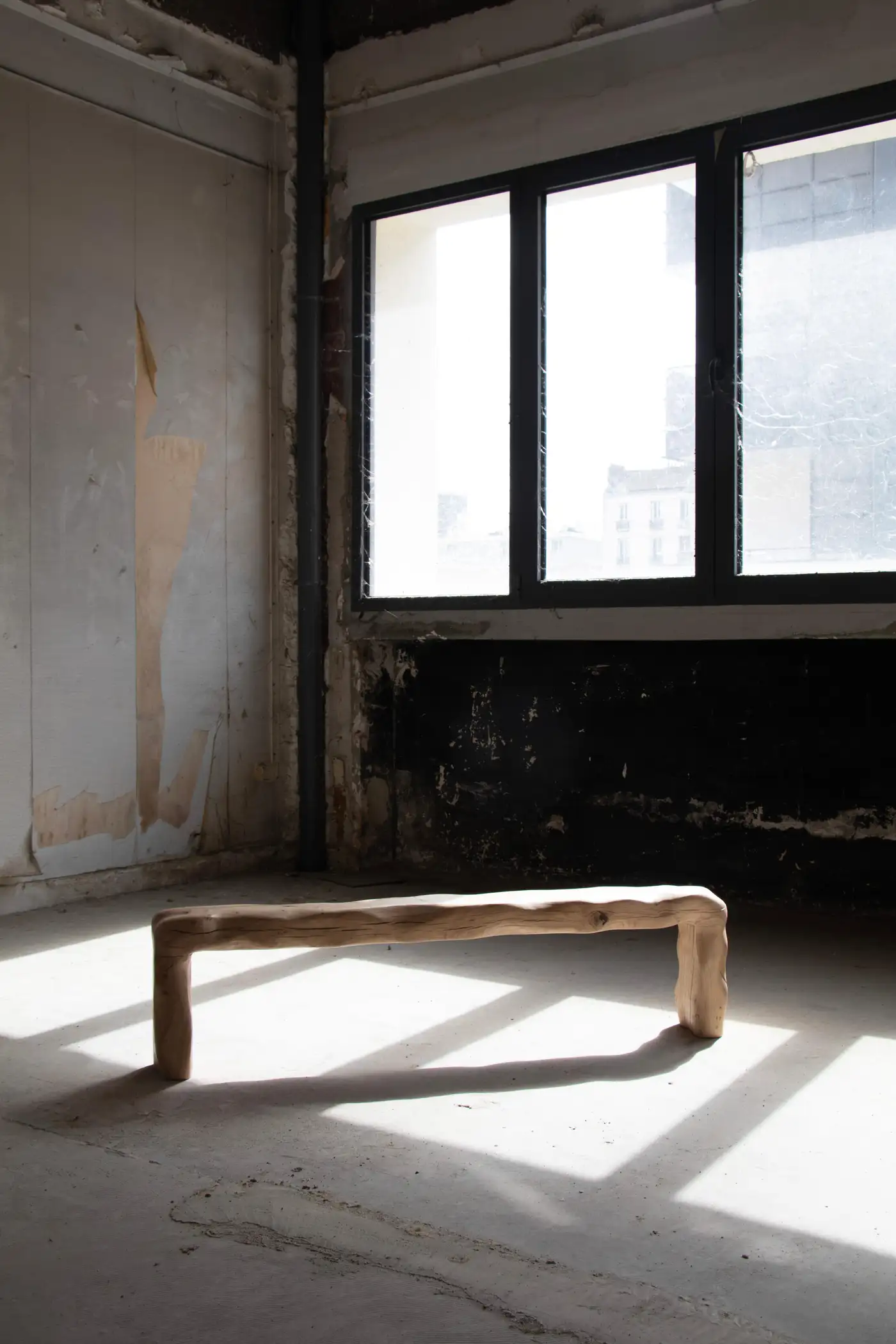 Naia Bench in Hand Carved Varnished French Oak by Alice Lahana Studio 15