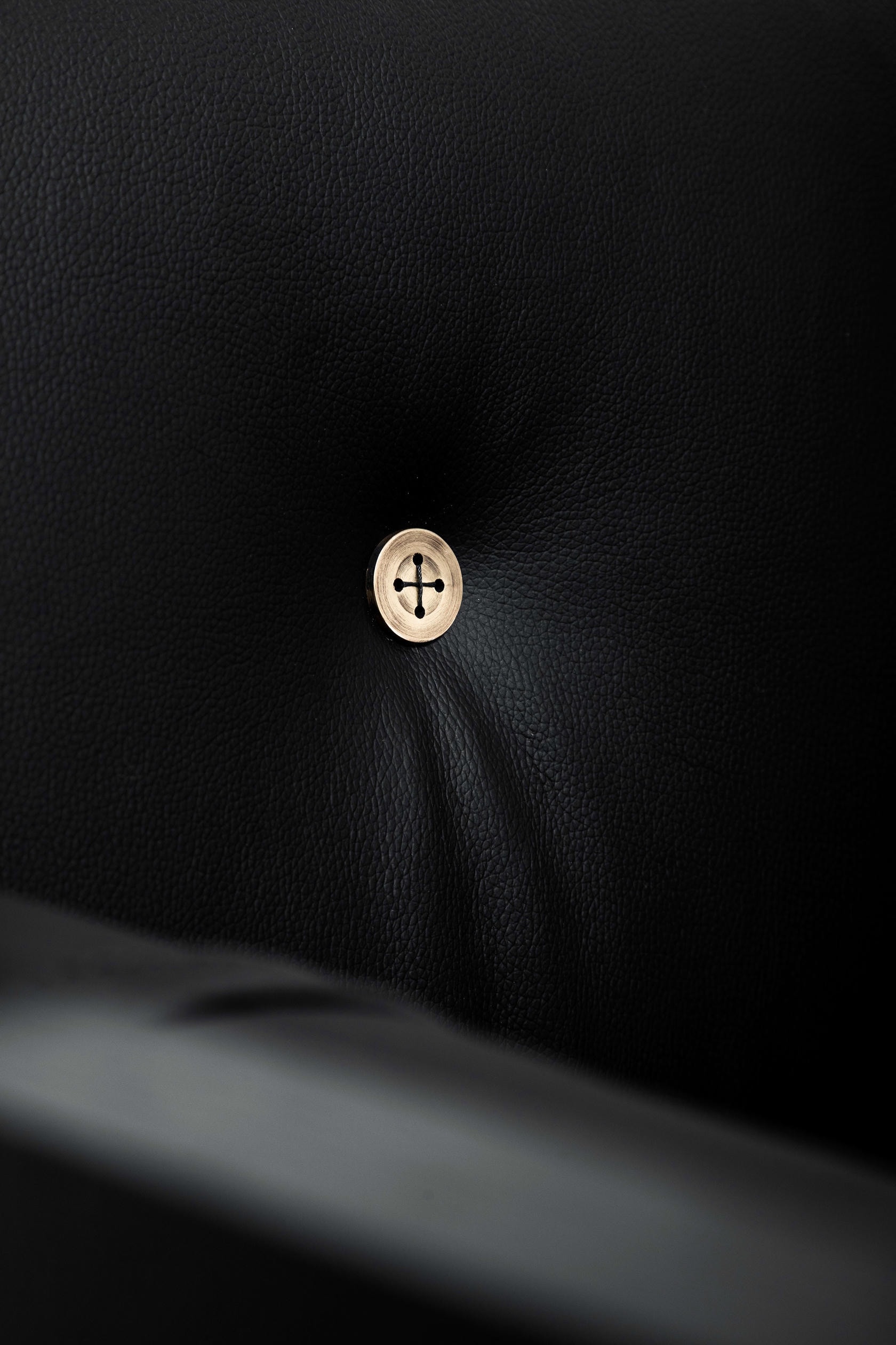 Perfidia 3 Seater Sofa in Ébano Wood, Leather & Aged Brass by Estudio Andean 7
