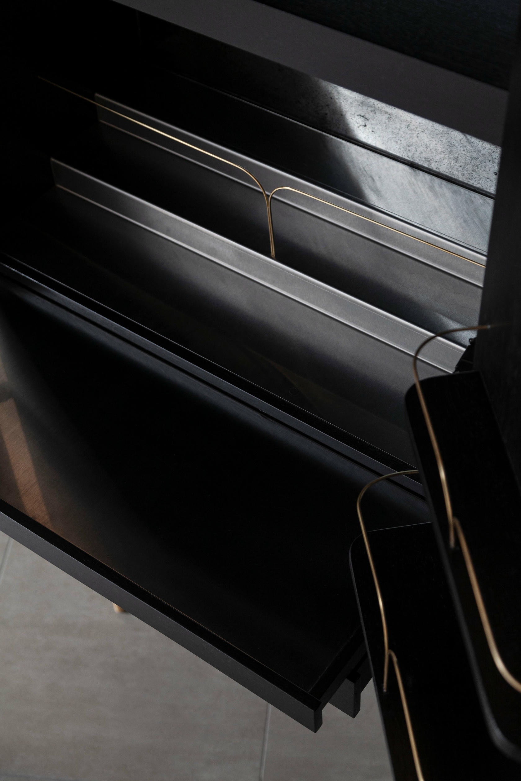 Perfidia Bar Cabinet in Solid Wood with Cast Bronze Details by Estudio Andean 6