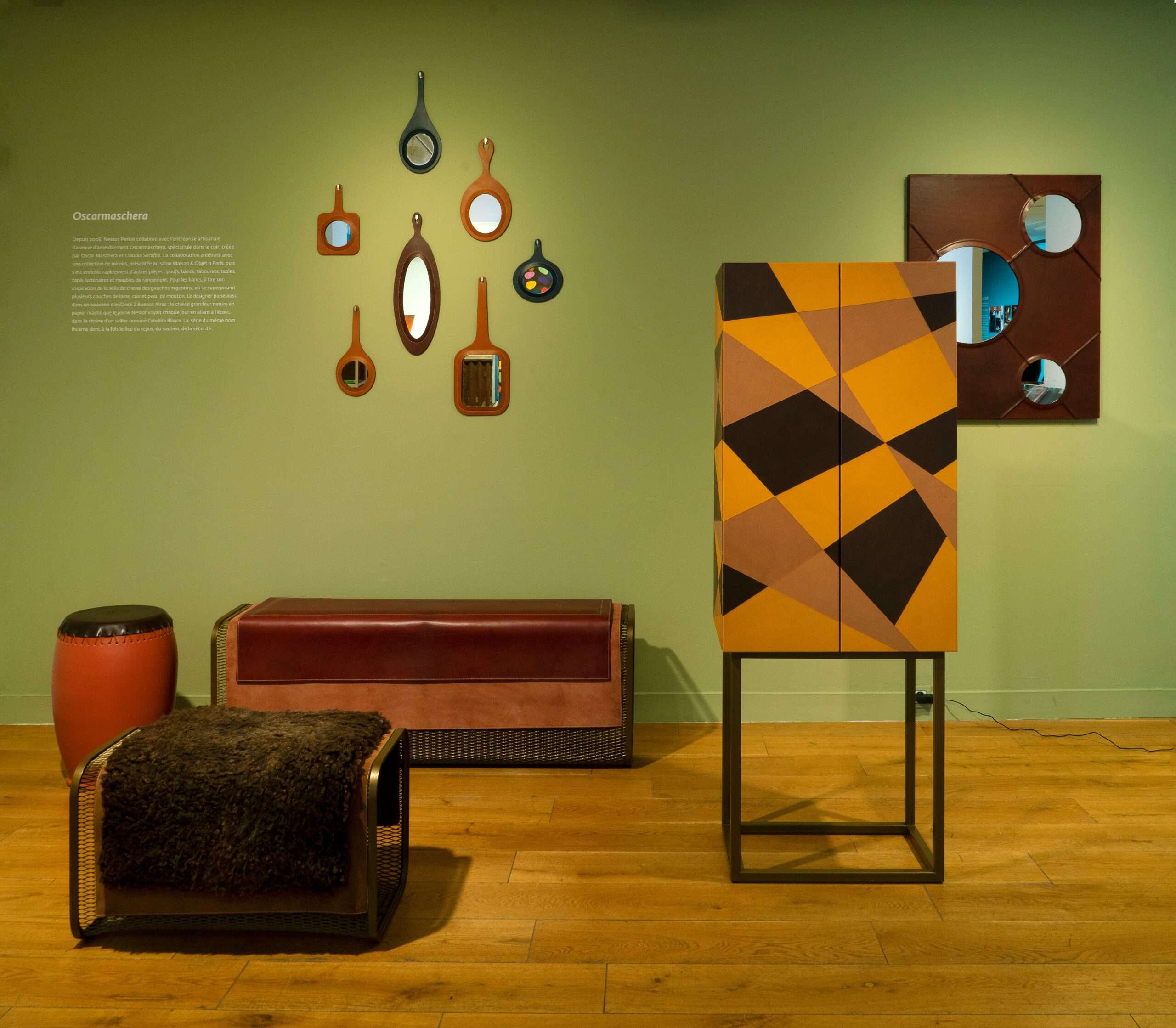 Seasons Mobile Cabinet in Laminated Wood, Metal & Leather by Oscar Maschera 5