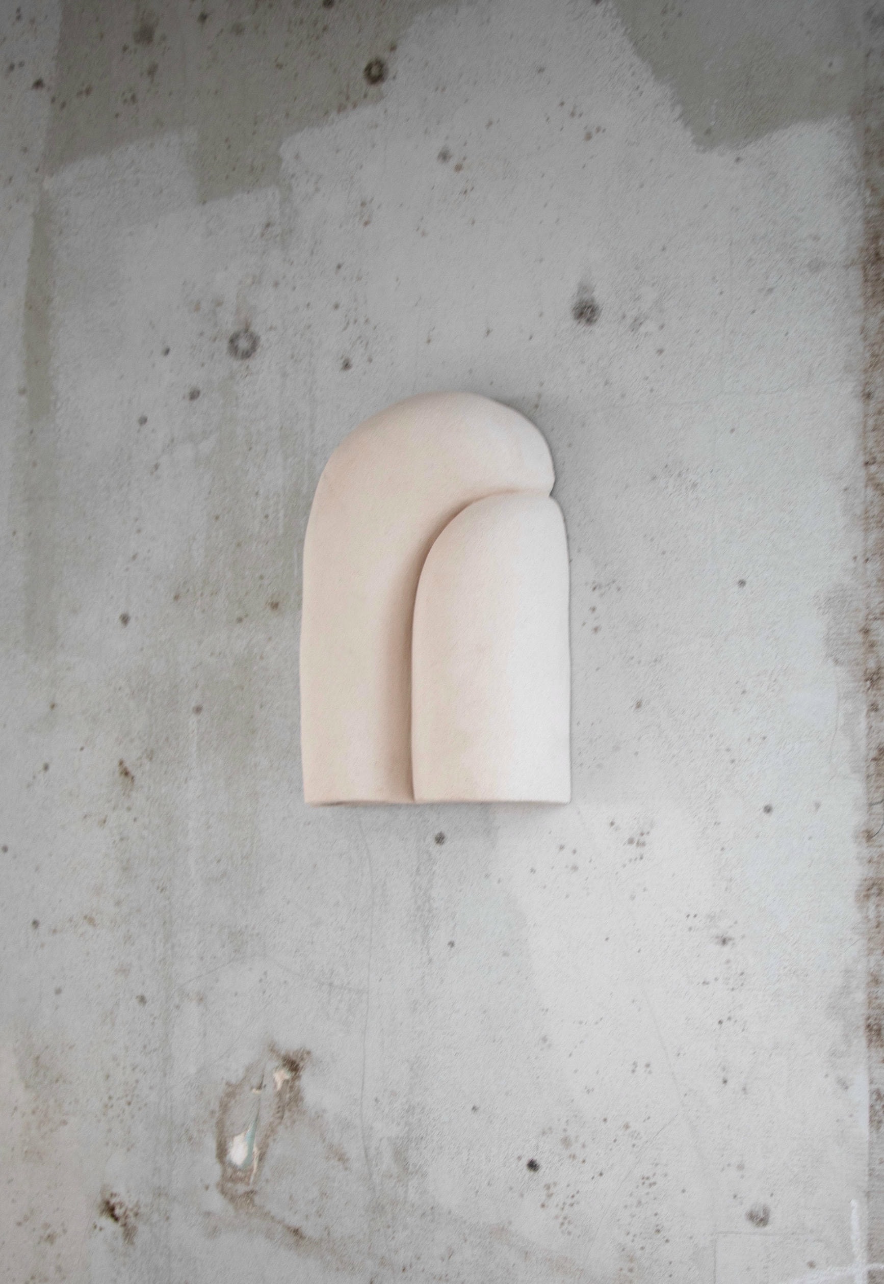 Sète Unique Wall Light in White Chamotte Stoneware by Alice Lahana Studio 2