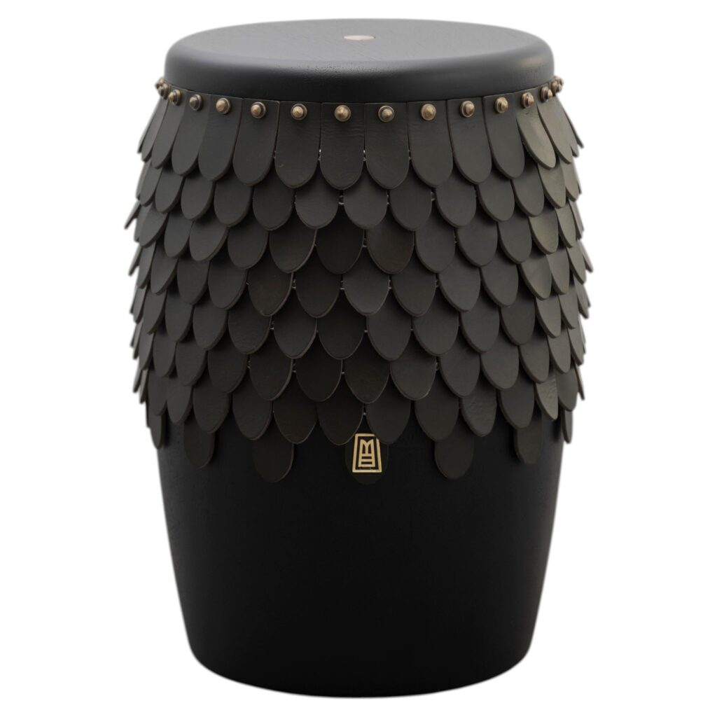 Sitiera Stool in Solid Wood, Olivo Thick Leather & Aged Bronze by Estudio Andean 1