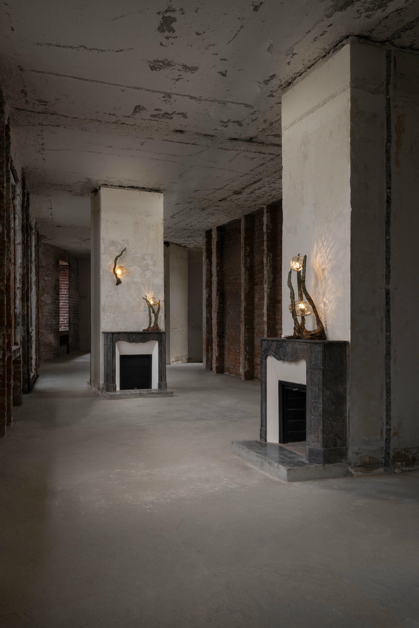 Posidoni Bronze and Handblown Glass Table Lamp, 1 Light, by Emilie Lemardeley 7
