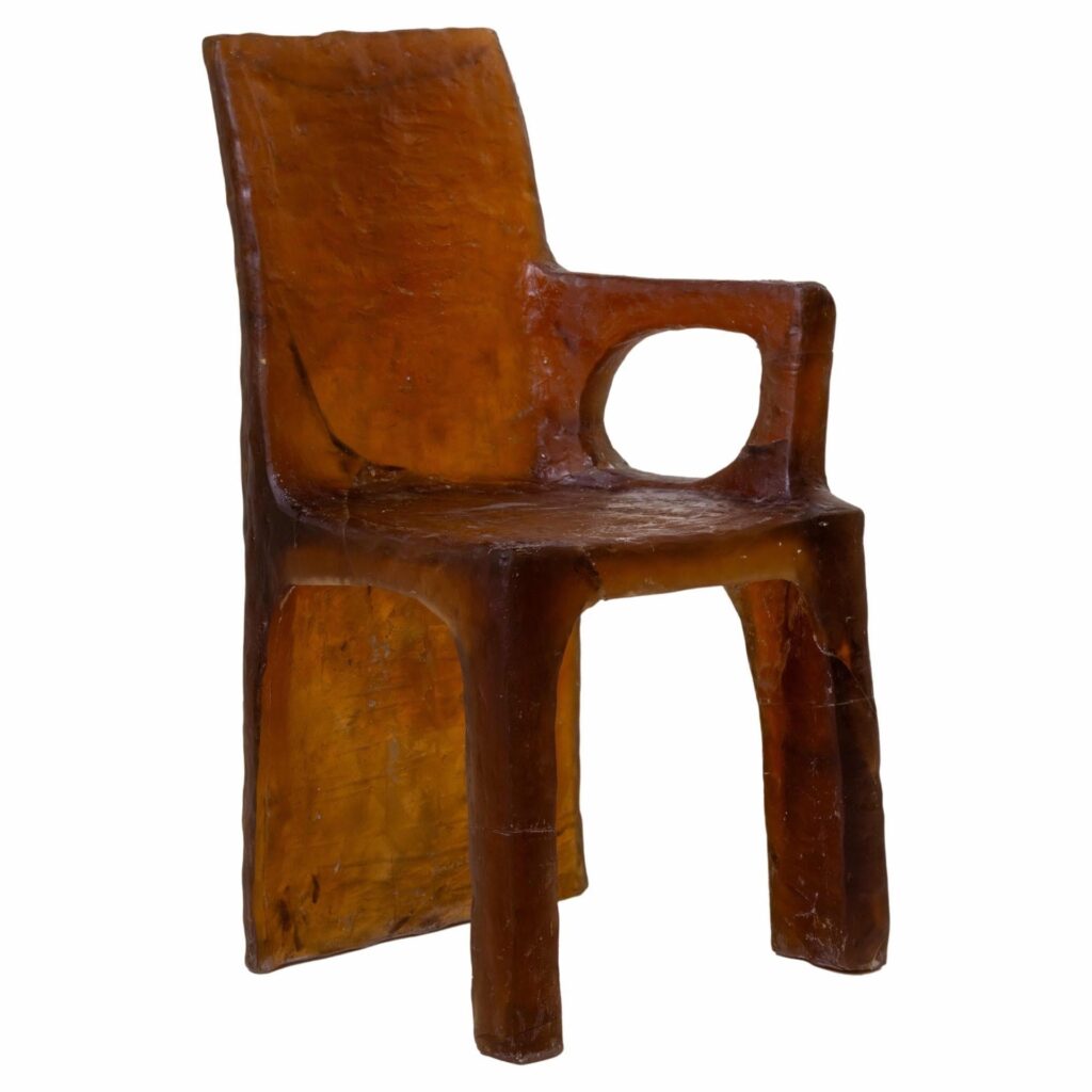Materia Colectiva III Resin Chair by Marcela Cure 1
