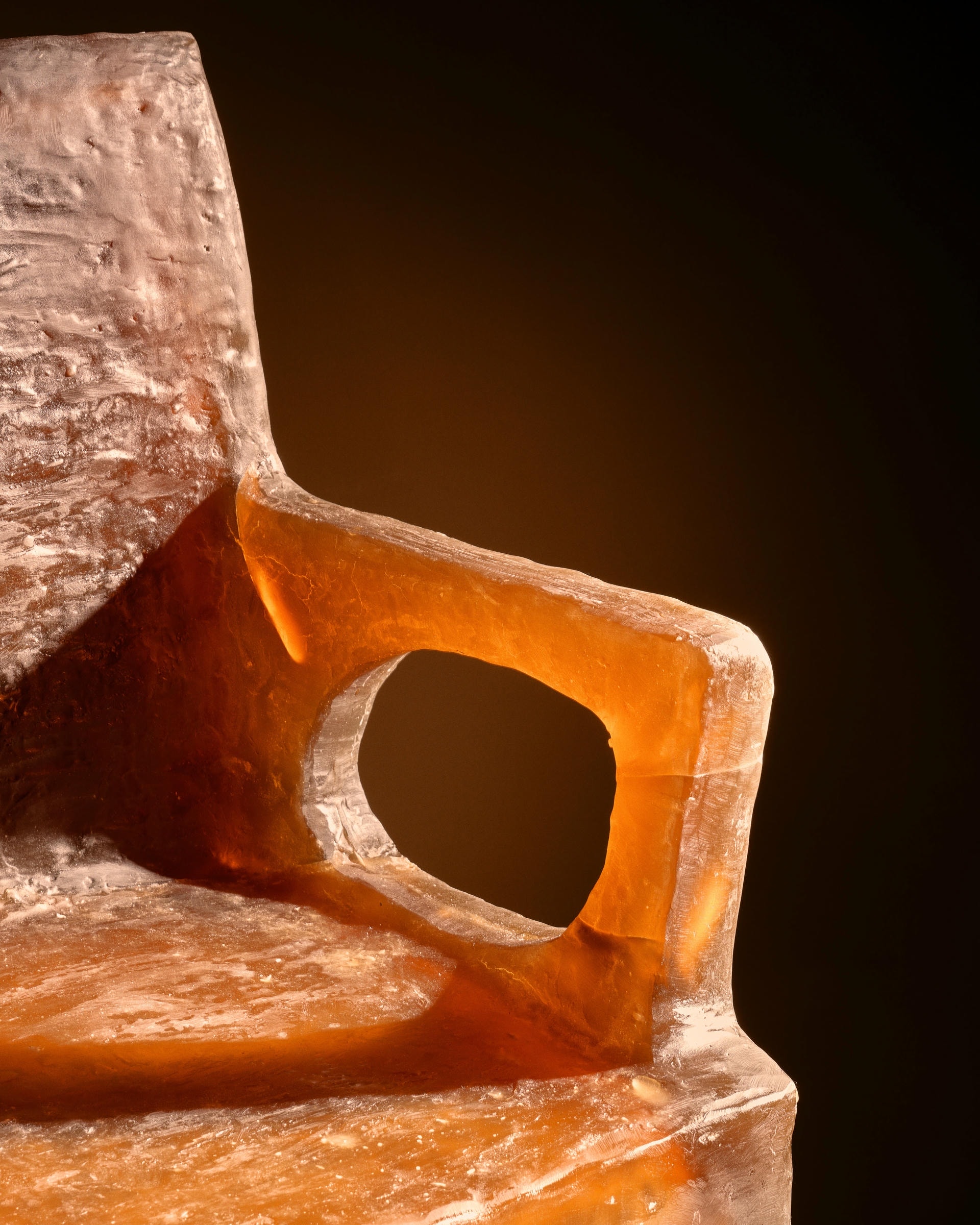 Materia Colectiva III Resin Chair by Marcela Cure 5