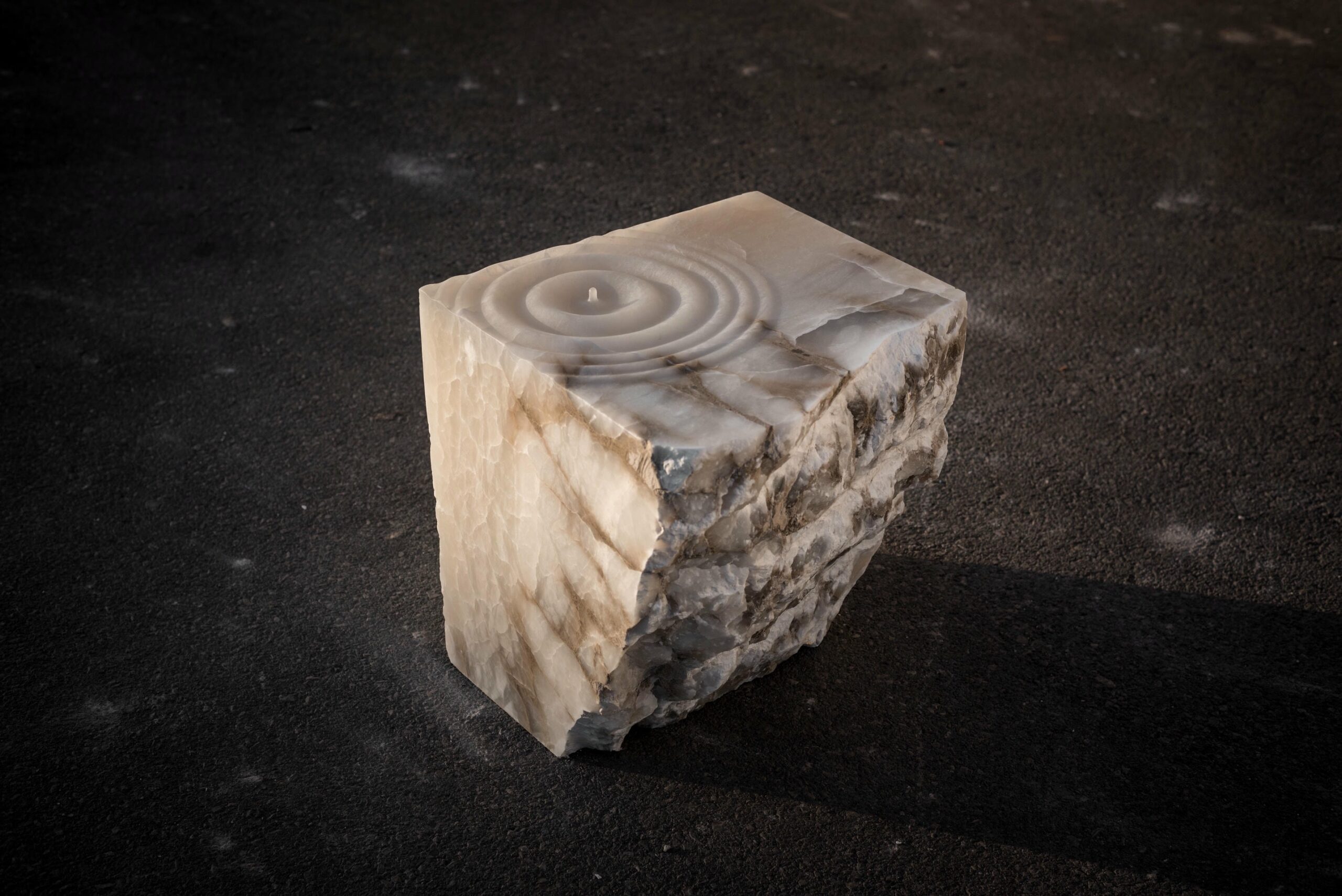 Aqua Fossil Drop Sculpture Side Table in Alabaster by Amarist Studio 2