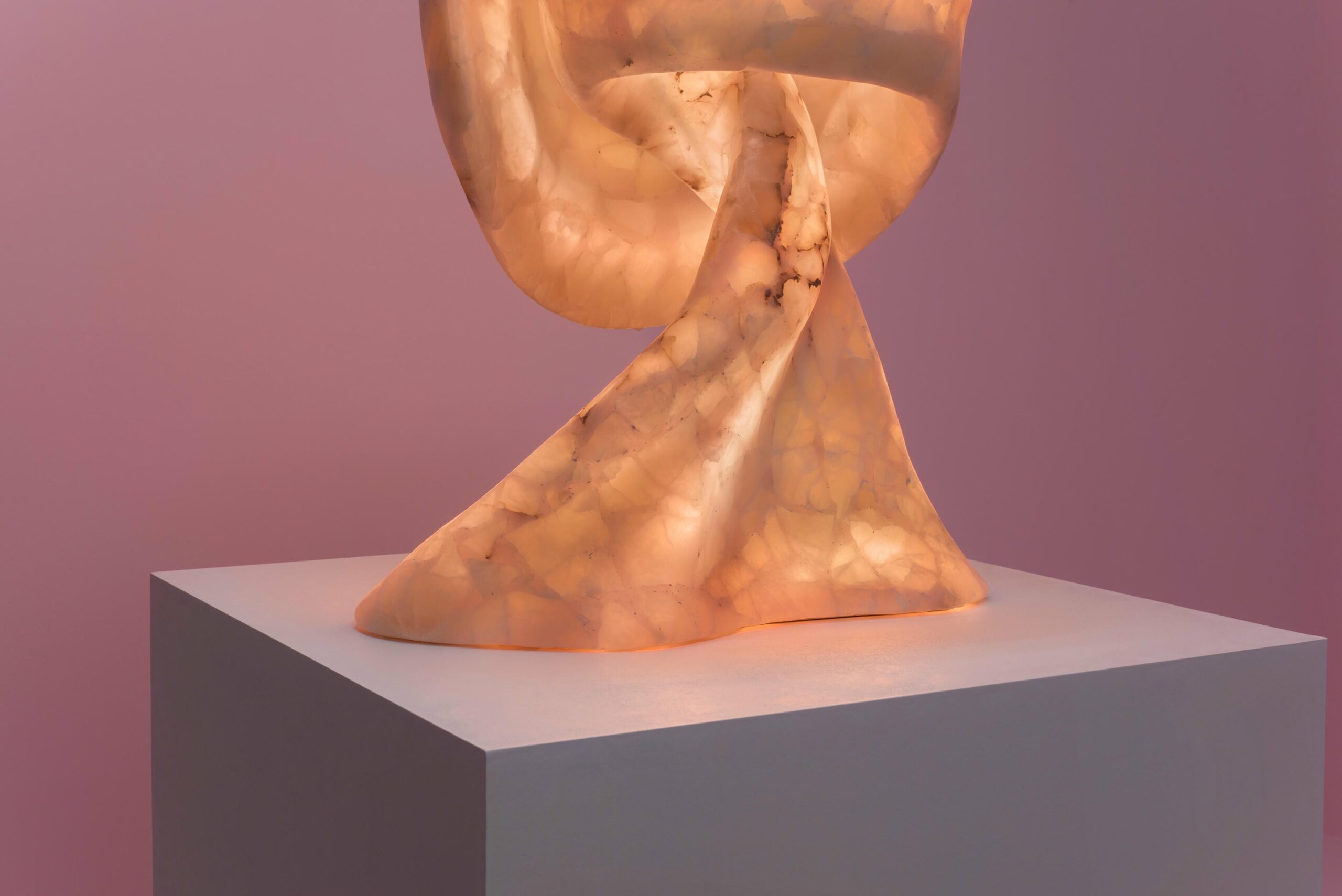 Aqua Fossil Sculptural Table Light in Alabaster & Resin by Amarist Studio 4