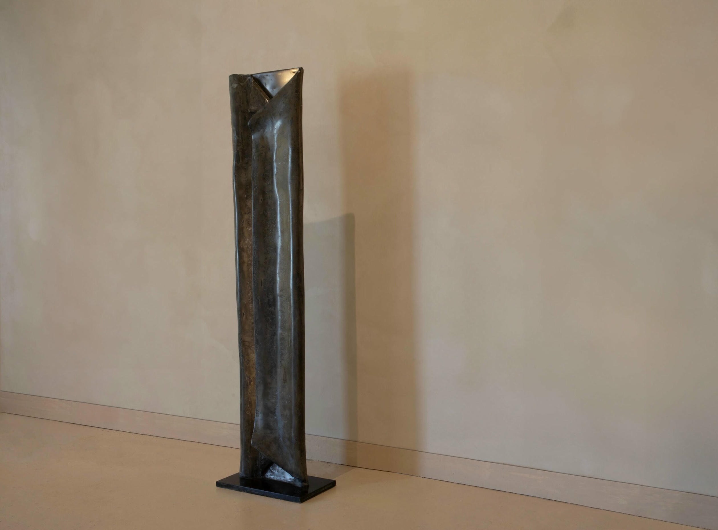 Embrace Bronze Standing Lamp by Katrien Van Der Schueren 5