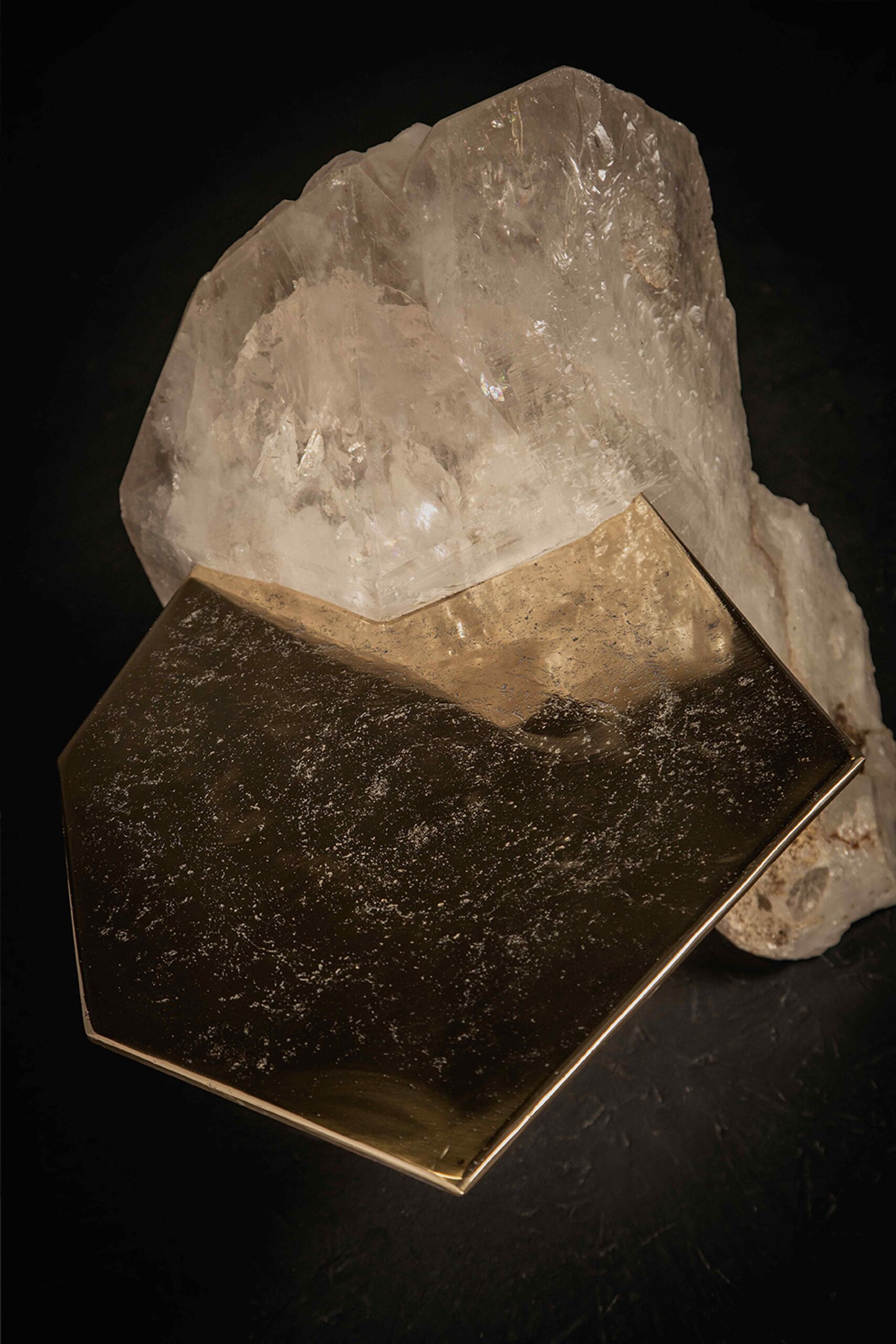 Ialino One Of A Kind Sculptural Coffee Table in Crystal & Quartz by Alex Turco 3
