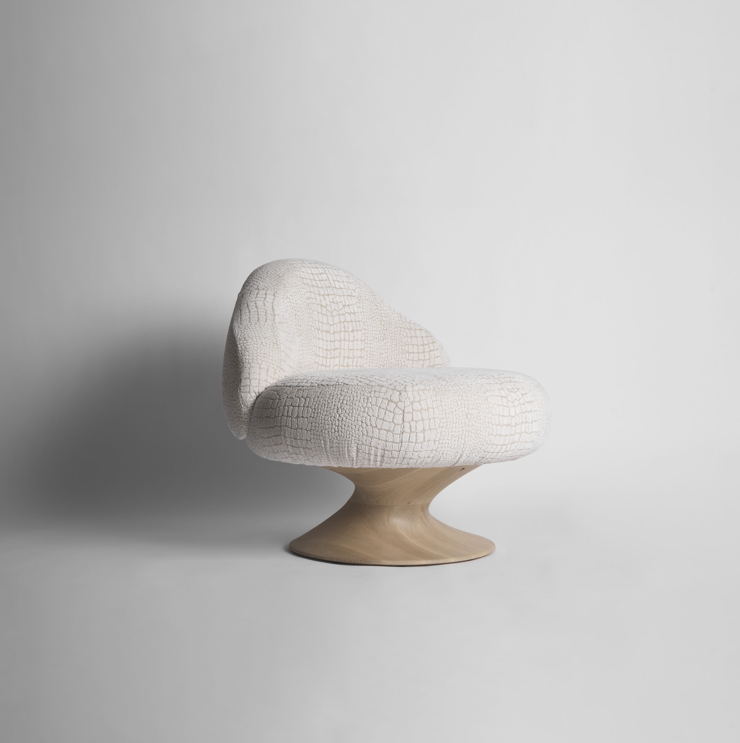 Les Incroyables Chair by Pietro Franceschini 1