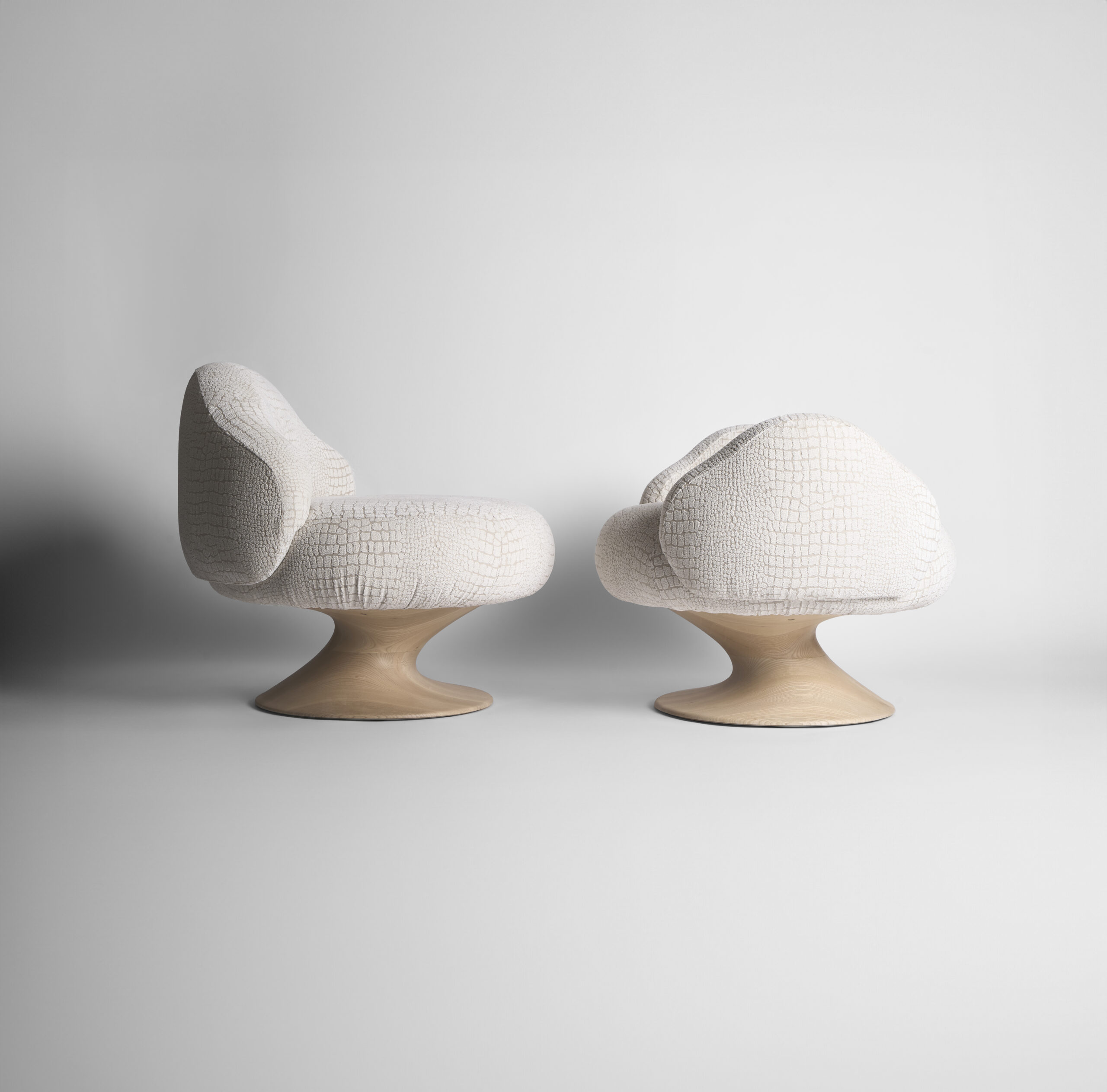 Les Incroyables Chair by Pietro Franceschini 9