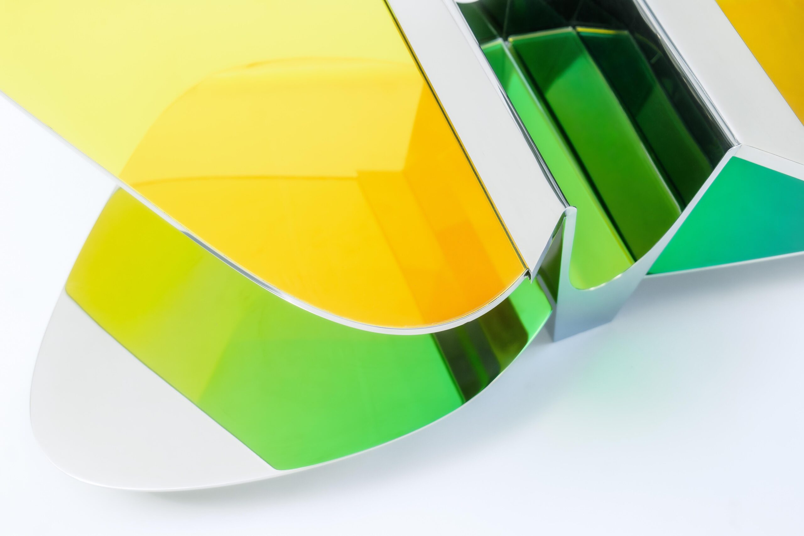 Sculptural Dichroic Glass Coffee Table by ODA LIK Studio 2