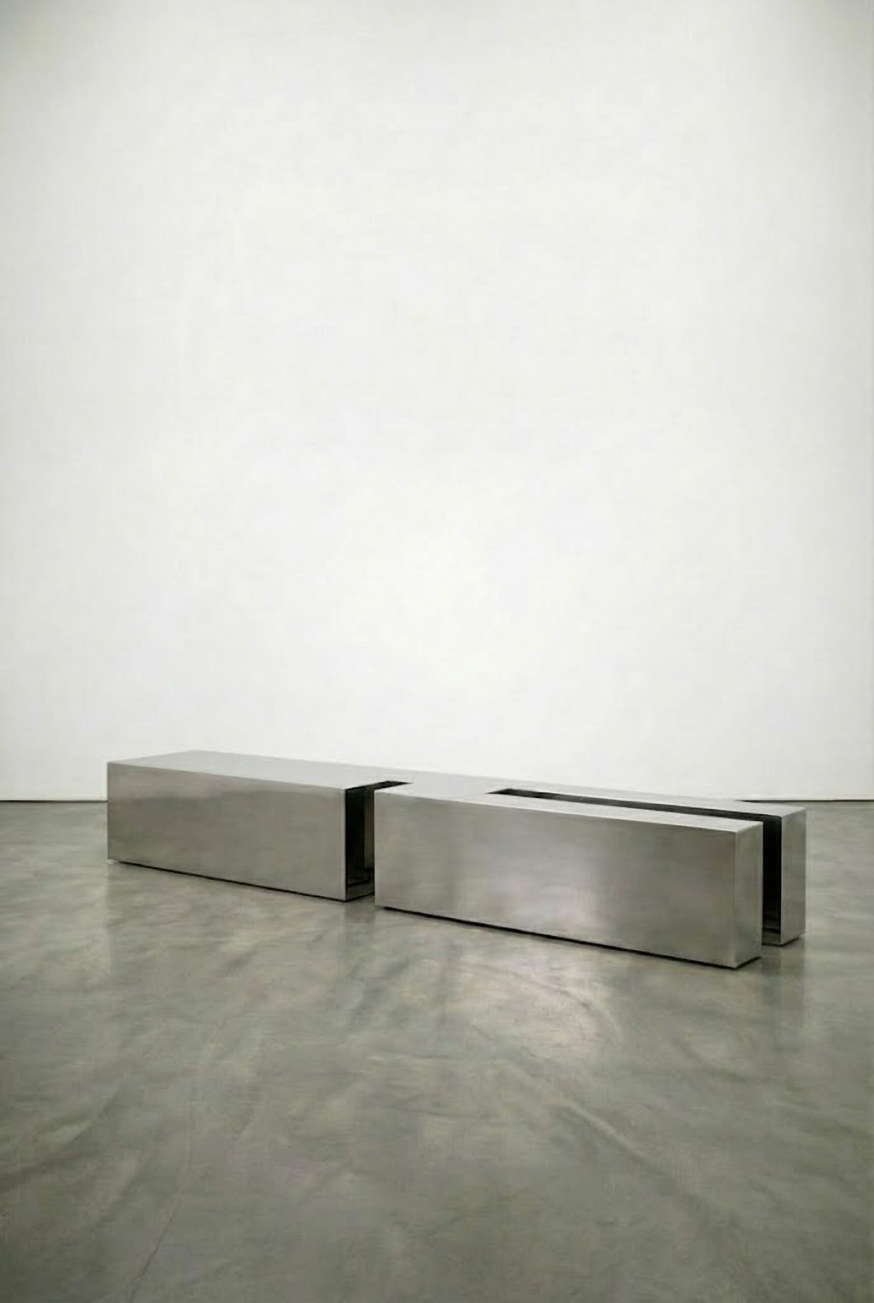 Untitled LV Stainless Steel Coffee Table by Pietro Franceschini 5