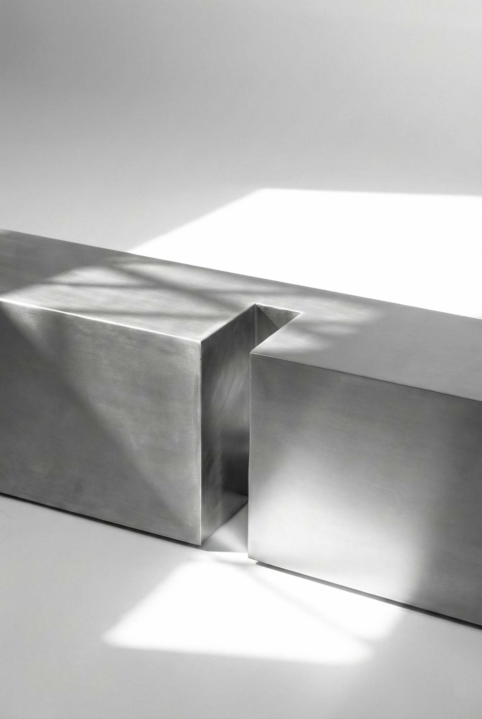 Untitled LV Stainless Steel Coffee Table by Pietro Franceschini 5