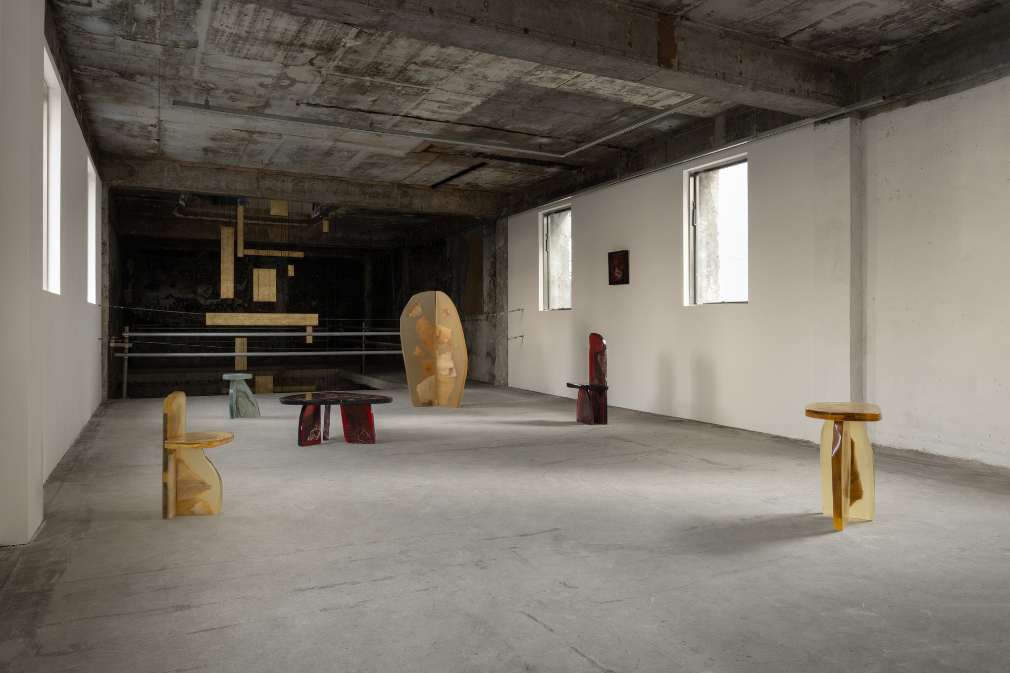 Fragment Side Table in Resin Marble by Fict Studio 6