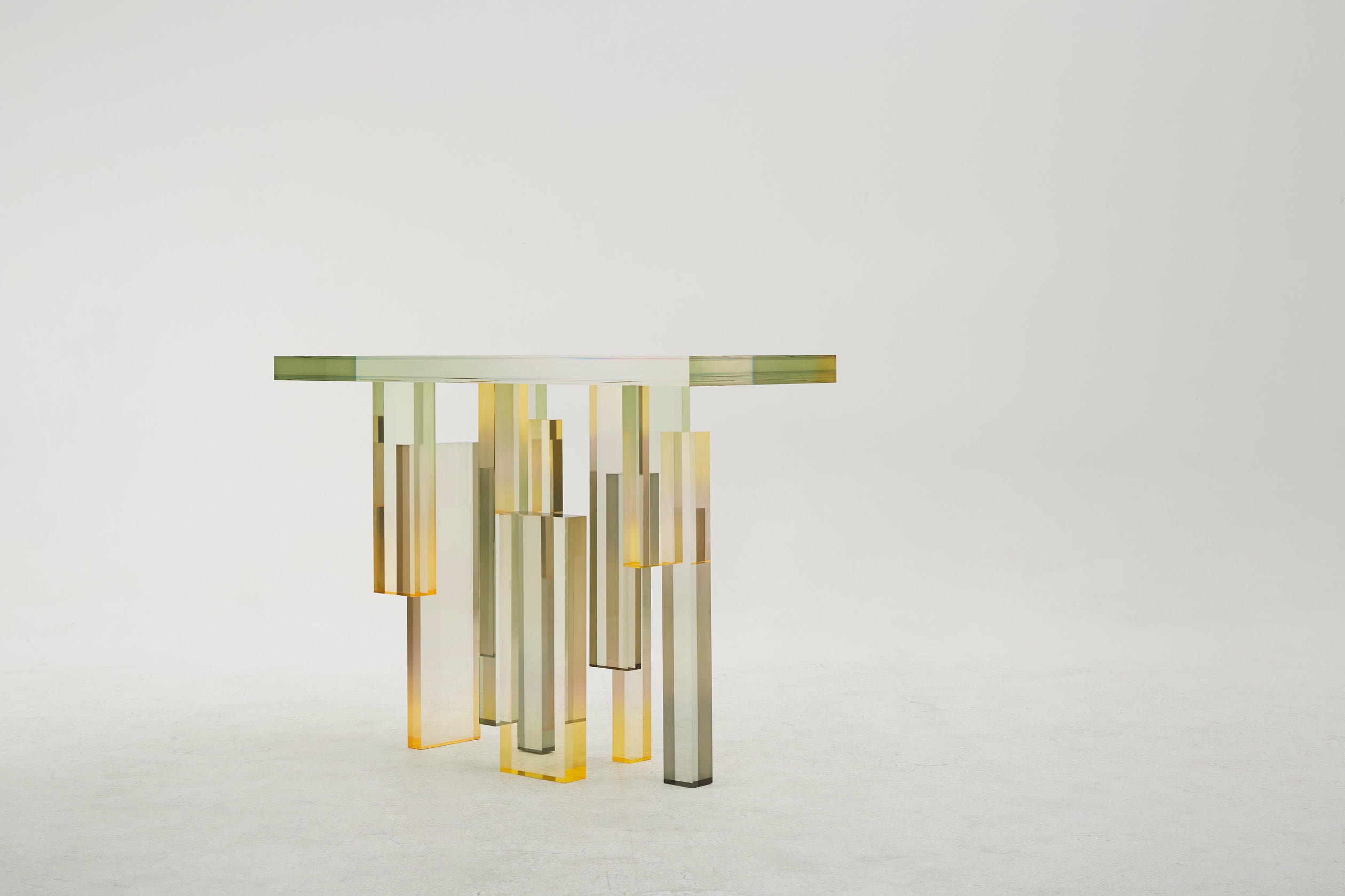 Green Amber Gradient Crystal Contemporary Console Table 02 by Saerom Yoon 4