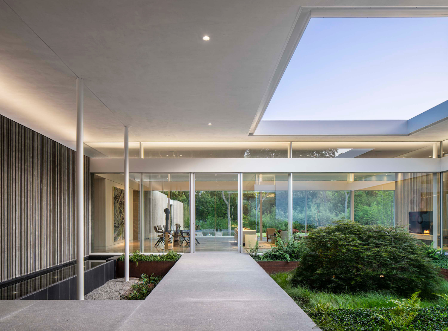 Specht-Novak_Preston-Hollow-Residence_Manolo-Langis_12