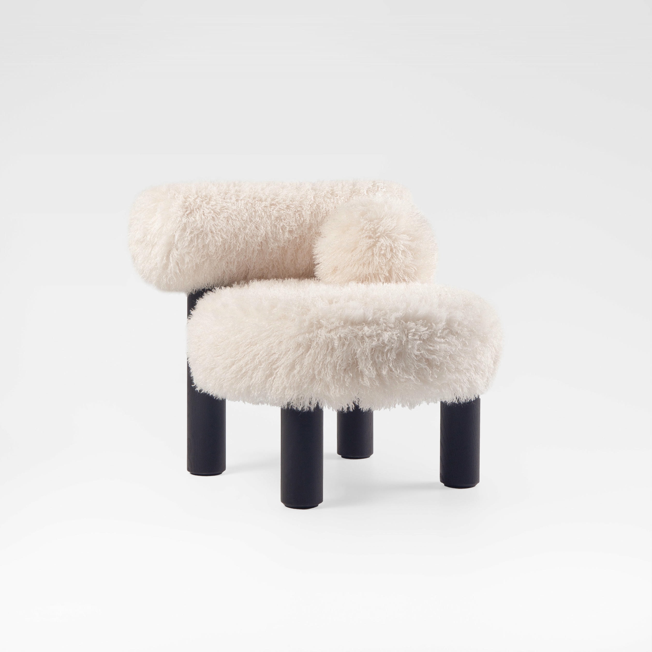 Azur Cotonneux Faux Fur Gropius CS2 Low Chair Fluffy Edition by NOOM 2
